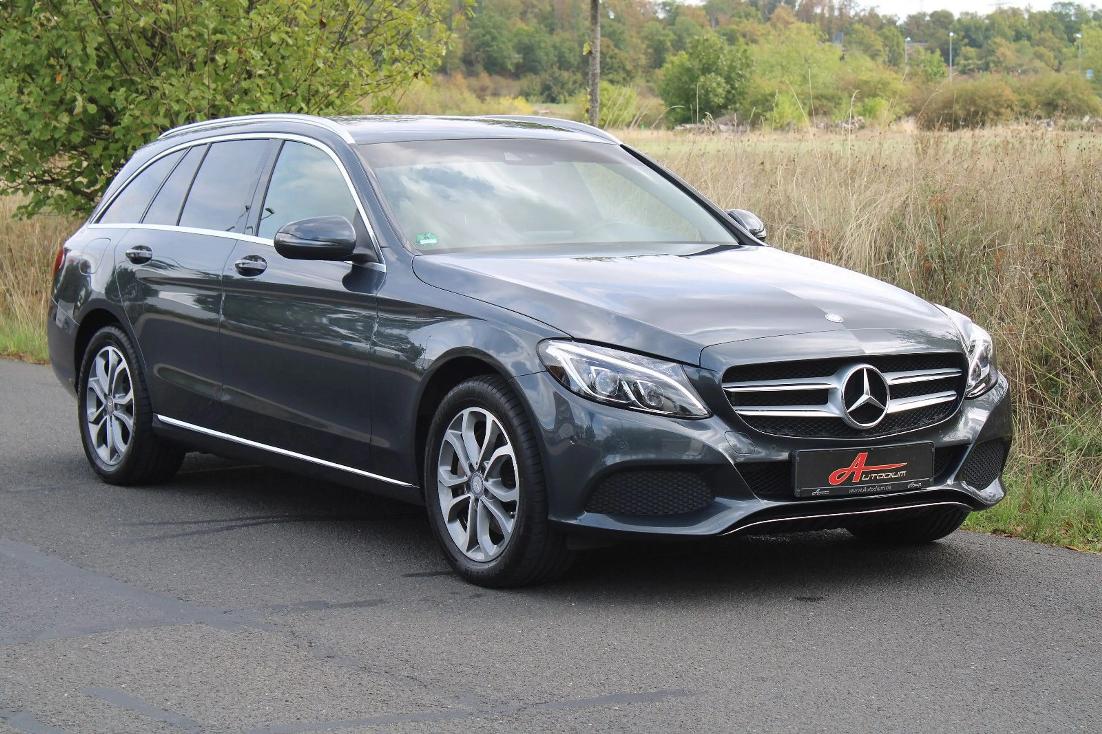 Mercedes-Benz C 250 d Avantgarde/Kamera/AHK!/Leder/AHK/Ambiente — photo 8