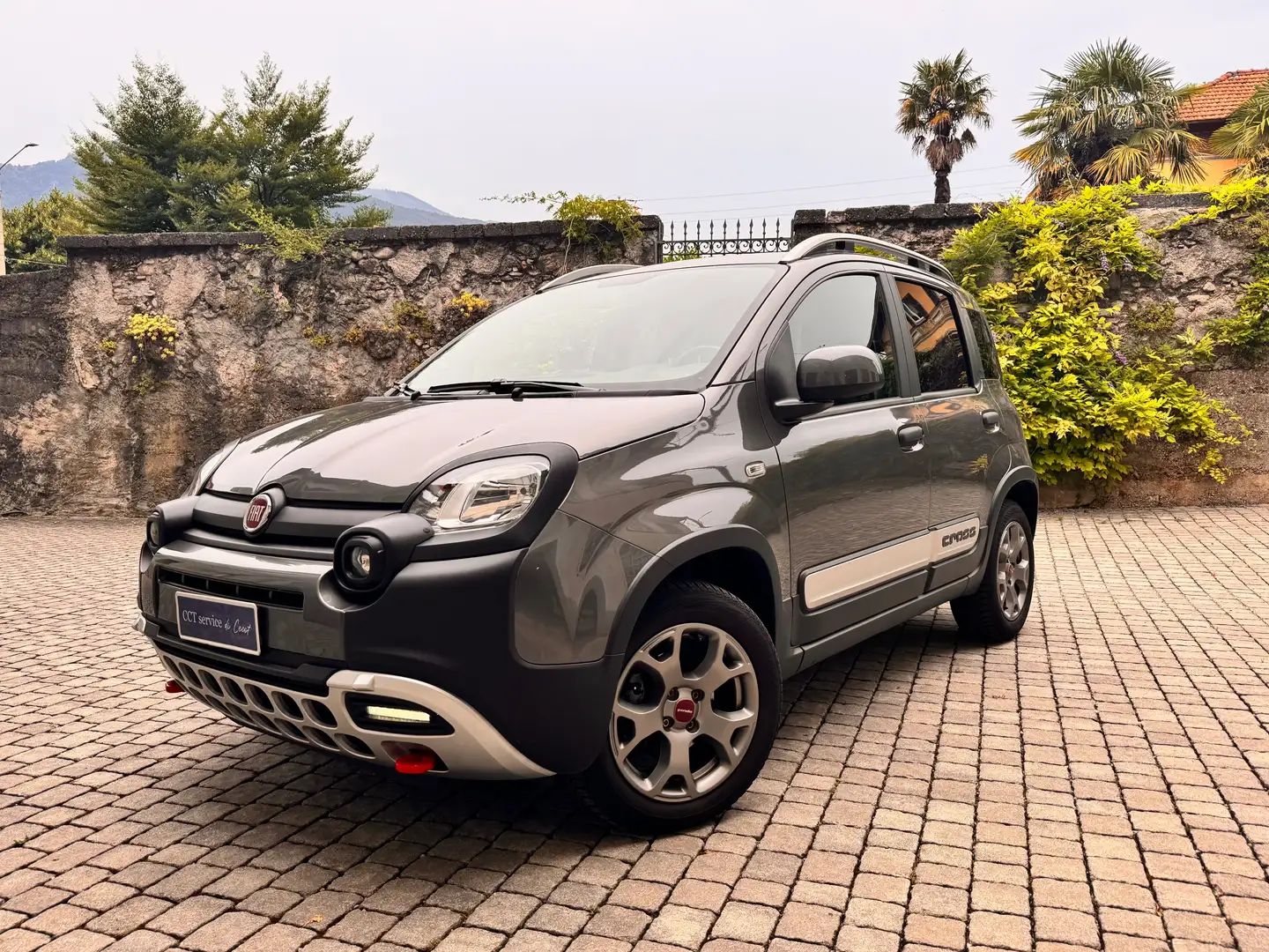 Fiat Panda 1.0 City Cross Plus Hybrid* 5 Posti*AC automatica* Gris - 1
