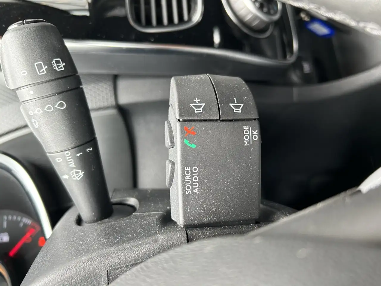 Renault Clio Estate 0.9 TCe 90pk Limited, миниатюра 21