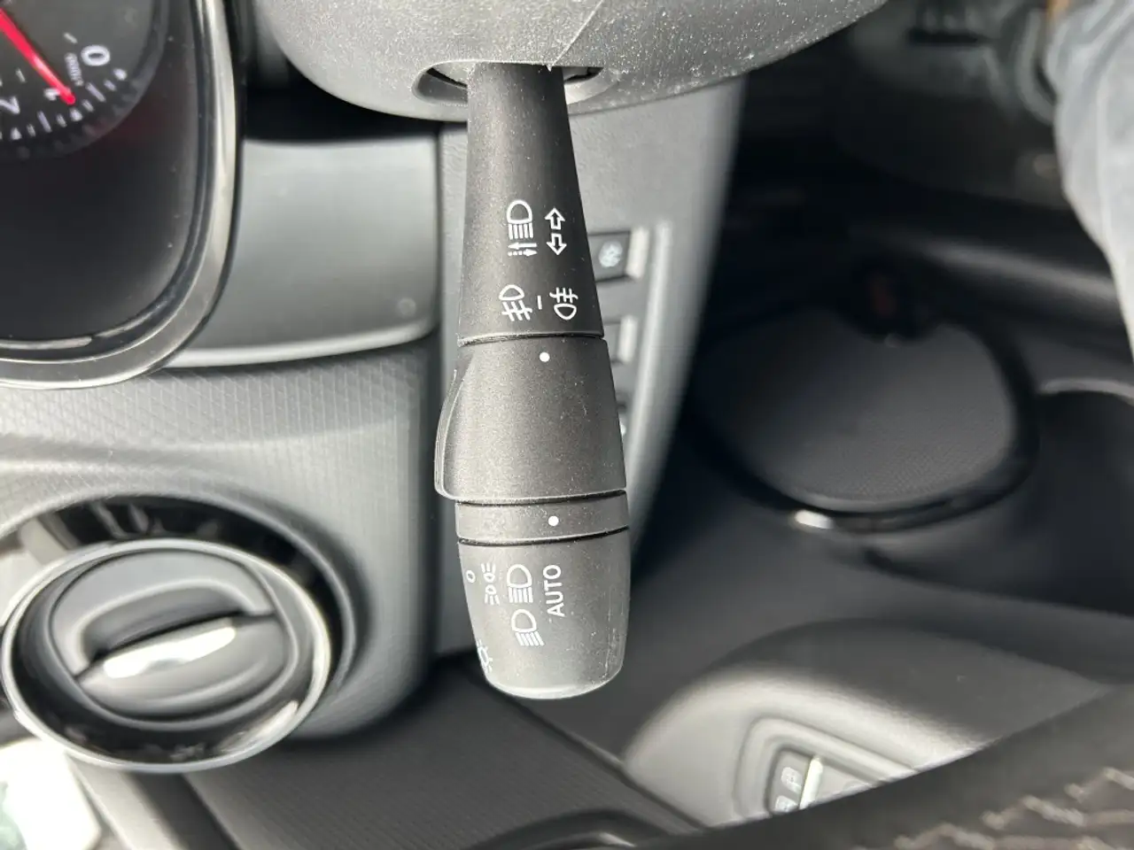 Renault Clio Estate 0.9 TCe 90pk Limited, миниатюра 19