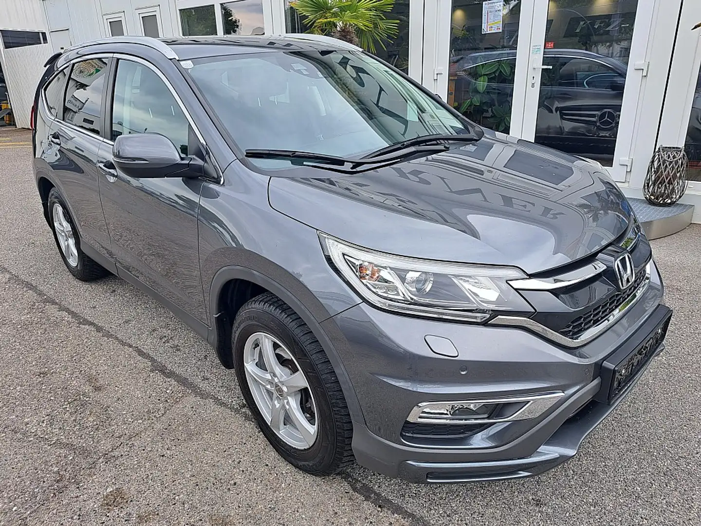 Honda CR-V 2,0i-VTEC Lifestyle Aut. Gris - 2