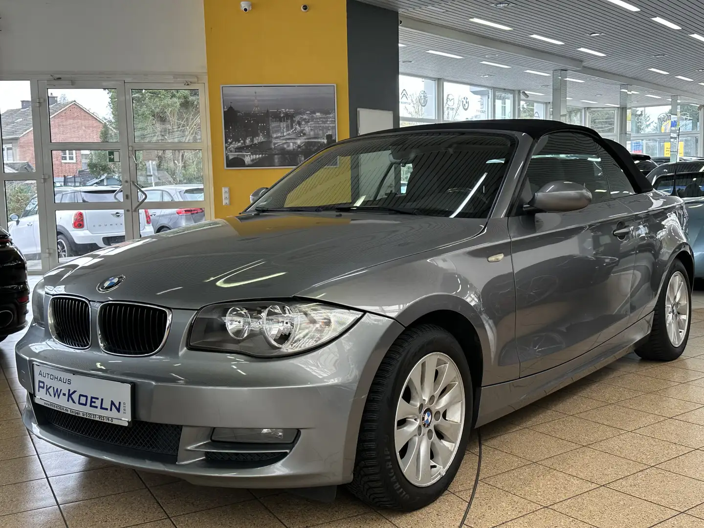 BMW 120 d Cabrio *PDC Gris - 1