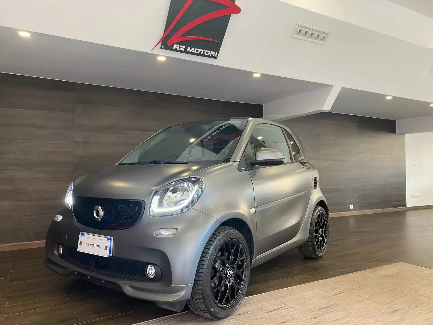 smart forTwo Fortwo 0.9 t Superpassion 90cv twinamic-NAV-LED-IT - 1