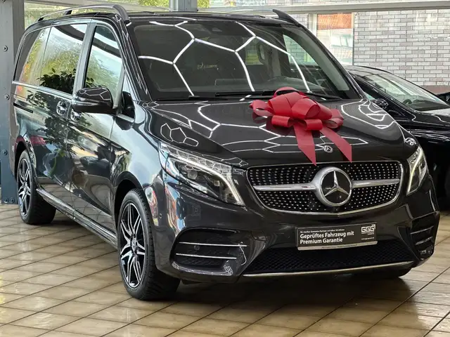 Mercedes-Benz 300 V 300d*AMG*AVANT EDITION LANG*HU/AU*360°*7SITZE