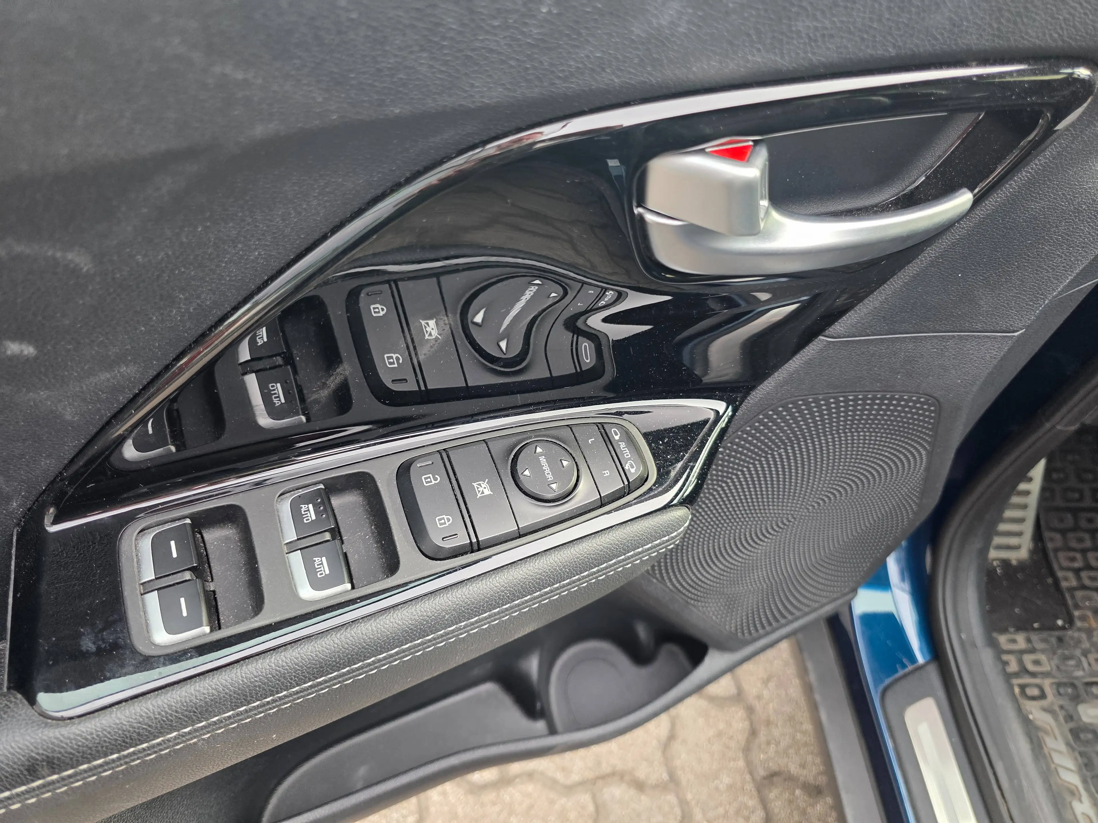 Kia Niro Niro Hybrid 1.6 GDI 2WD Aut. Spirit *wenig Kilometer *Navi * Kamera +Ganzjahresreifen *Garantie — photo 19