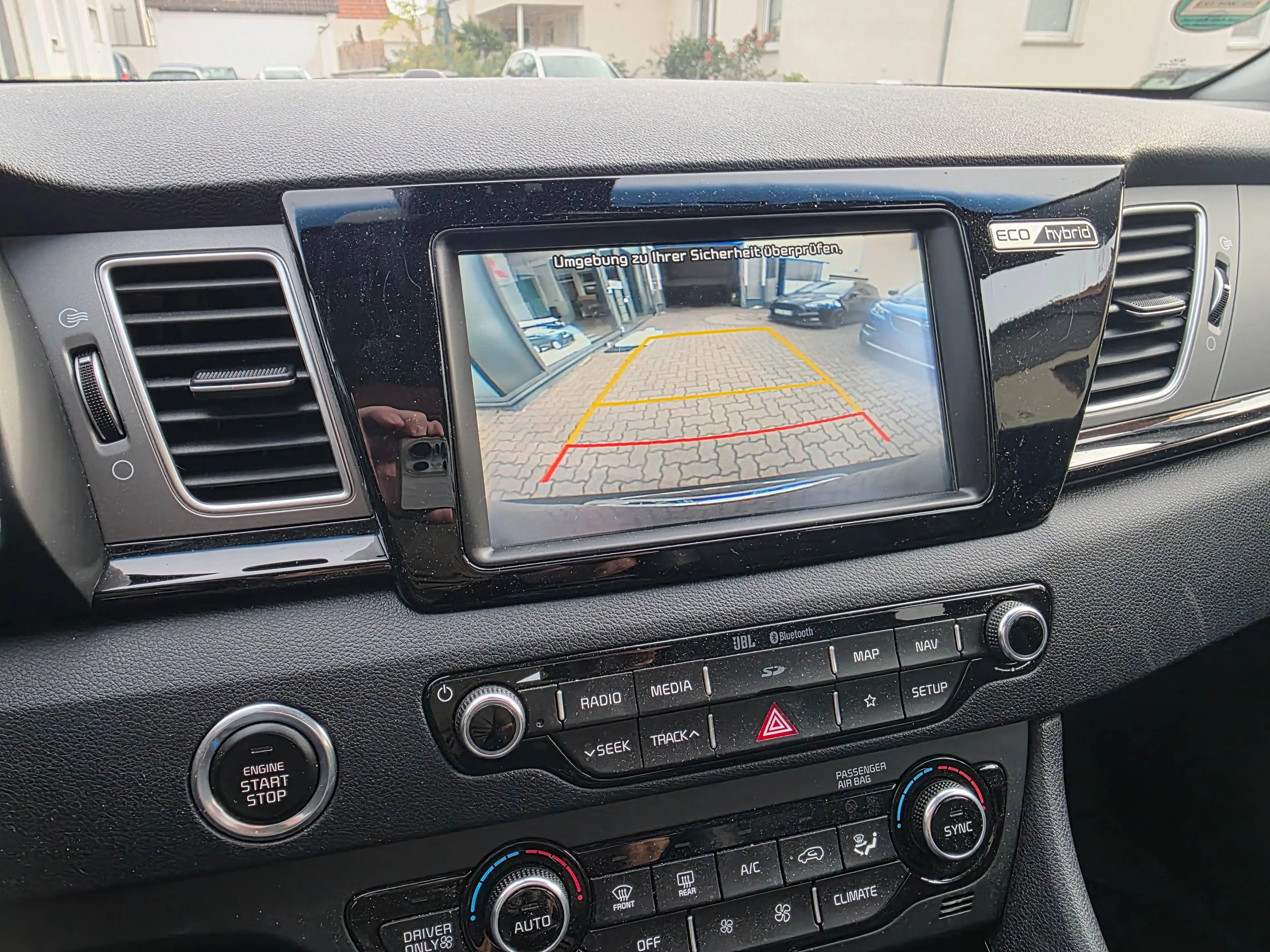 Kia Niro Niro Hybrid 1.6 GDI 2WD Aut. Spirit *wenig Kilometer *Navi * Kamera +Ganzjahresreifen *Garantie — photo 17