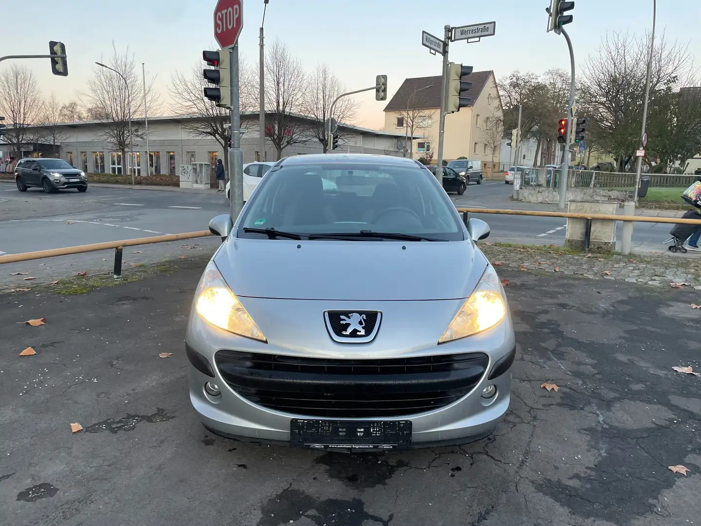 Peugeot 207 TENDANCE*KLIMA*ISOFIX*100.000*TKM*TÜV*03/2027* Grijs - 2