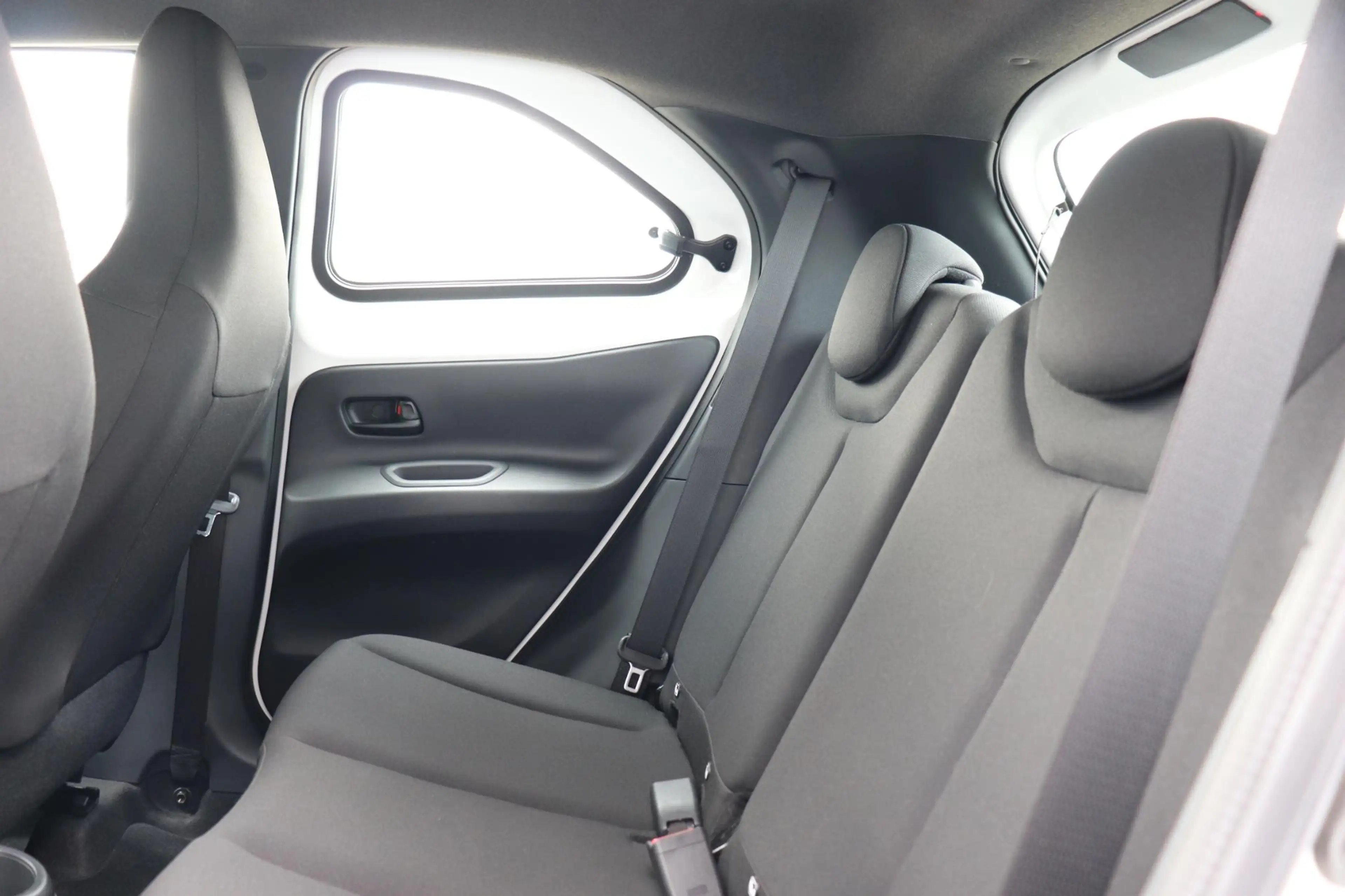 Toyota Aygo X 1.0 VVT-i S-CVT Play, 1e eigenaar, Apple Carplay/A — photo 10