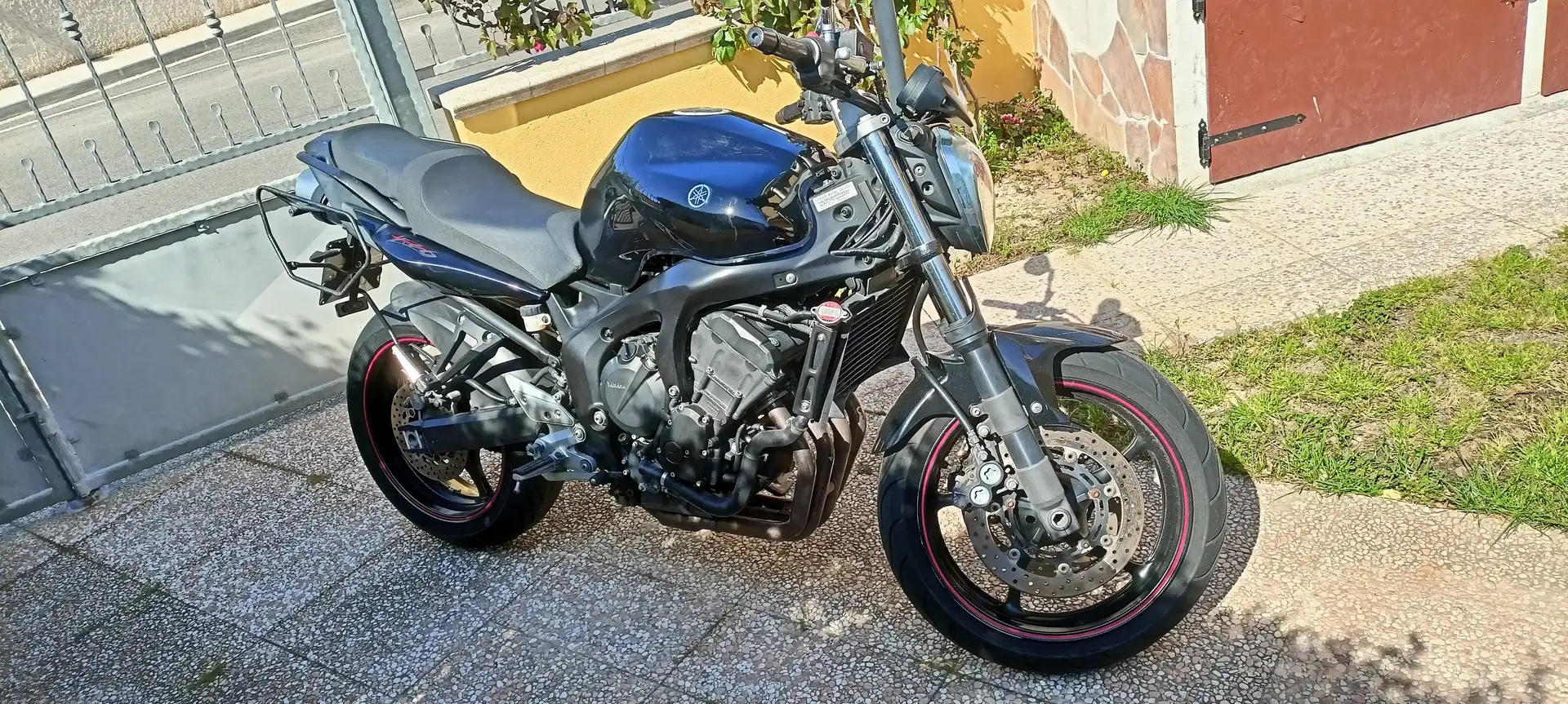 Yamaha FZ 6 S2 Fekete - 2