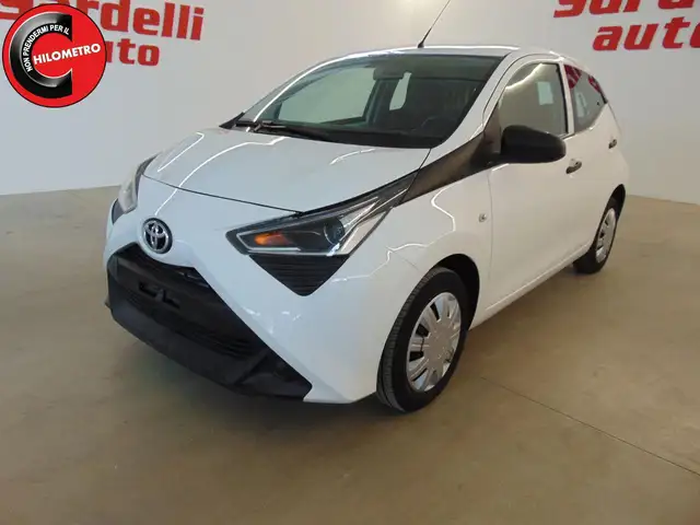 Toyota Aygo Connect 1.0 VVT-i 72 CV 5 porte