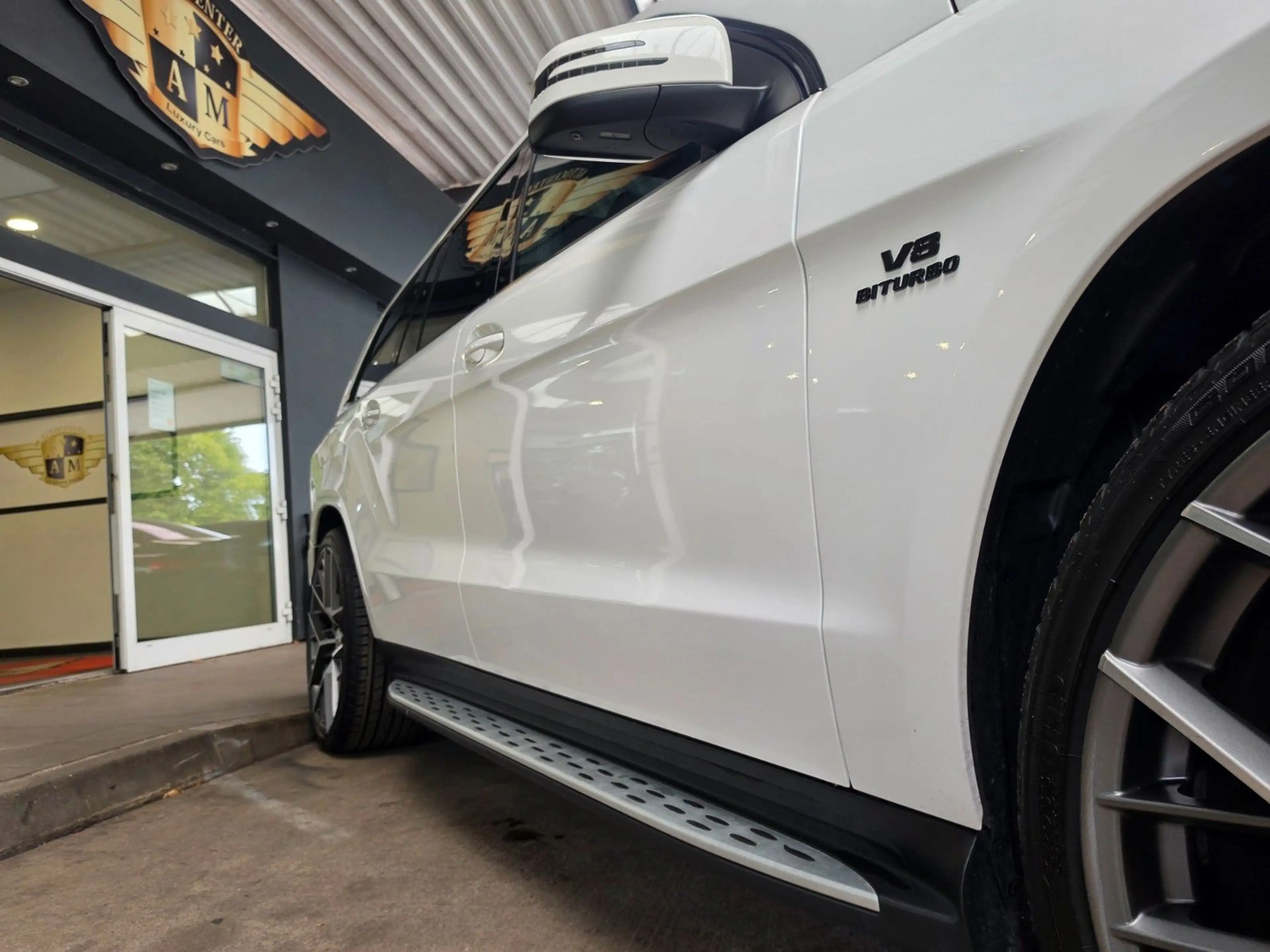Mercedes-Benz GLS 400 4Matic 63er-Optik AHK/Pano/7.Sitz/BT/23" — photo 10