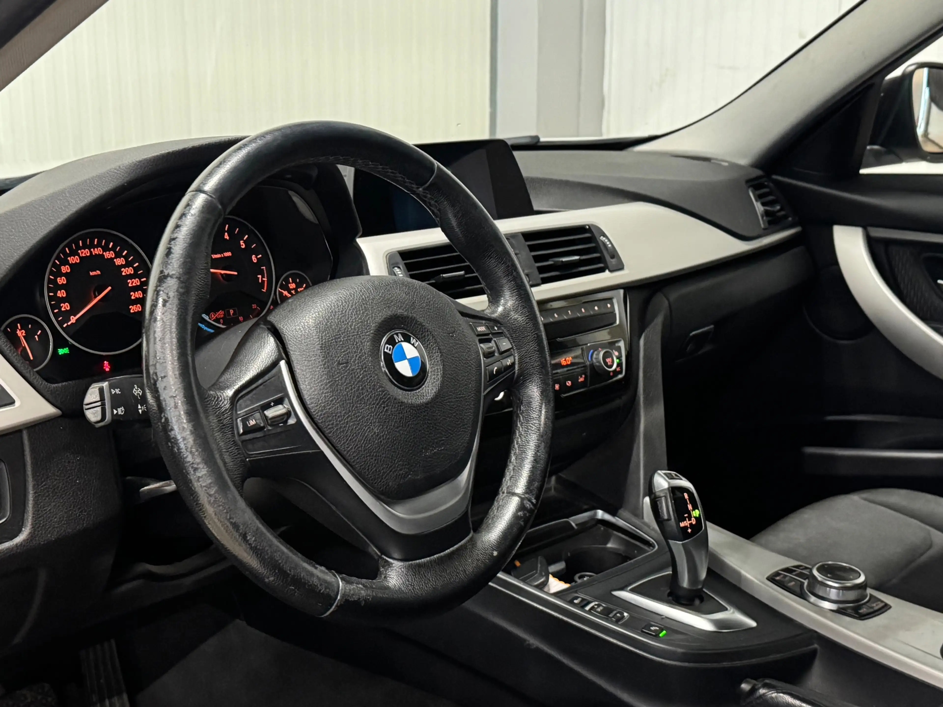 BMW 318 3-serie Touring 318i Luxury | SCHUIF/KANTEL | SHAD — photo 15