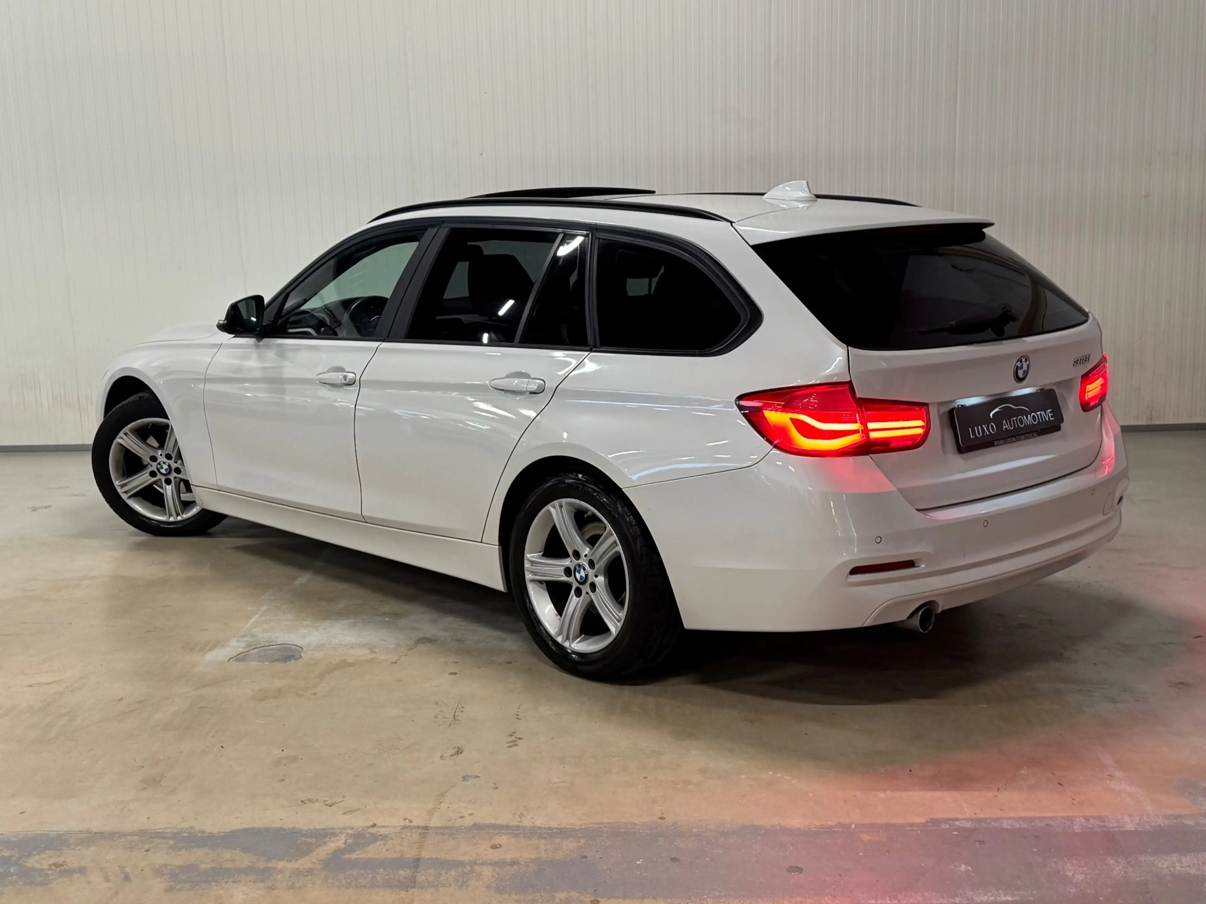 BMW 318 3-serie Touring 318i Luxury | SCHUIF/KANTEL | SHAD — photo 2