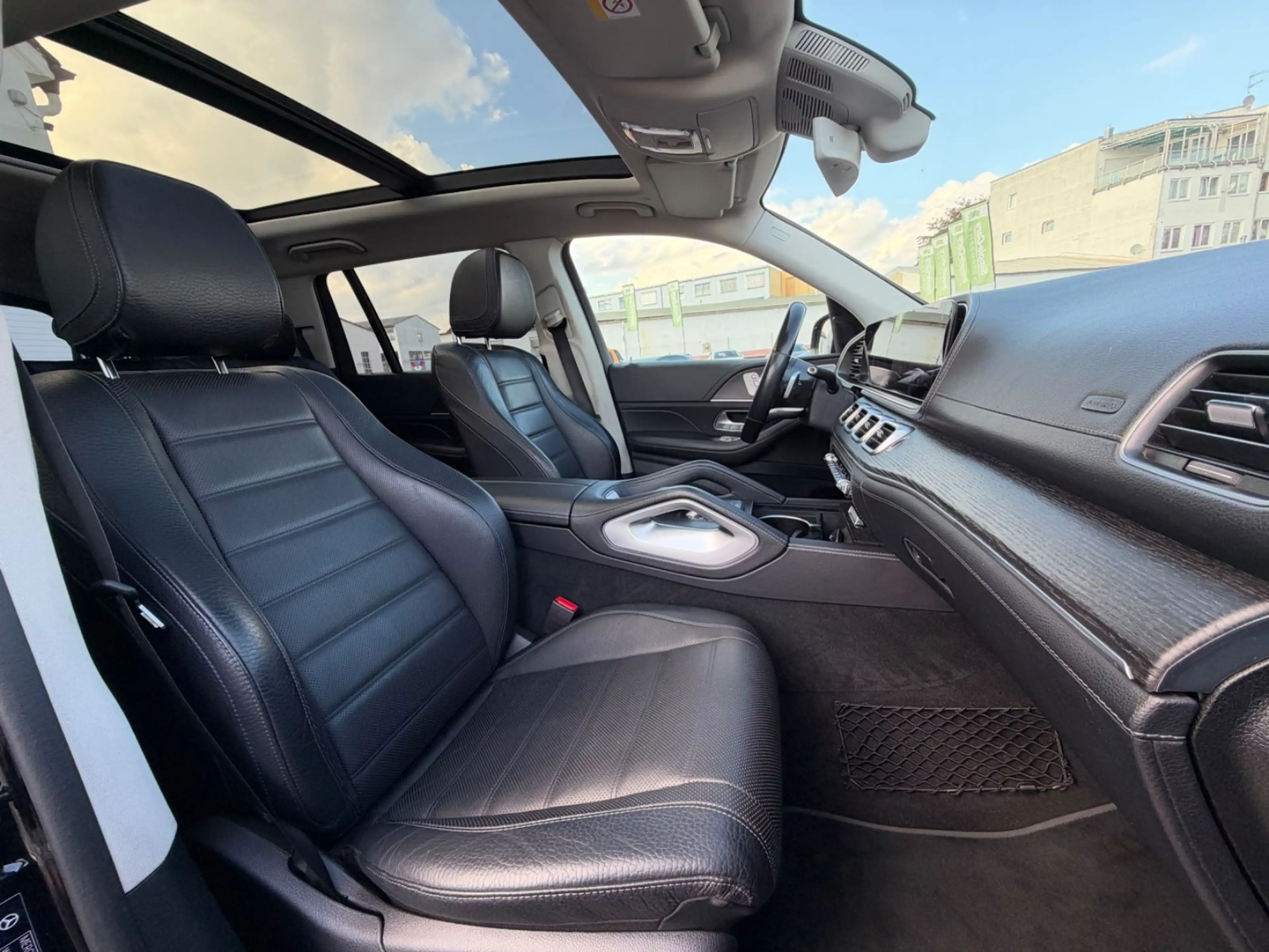 Mercedes-Benz GLS 400 d 4Matic*AMG*PANO*AHK*EXCLUS*MEMO*BRUM*3 — photo 19