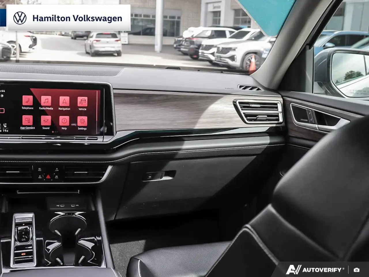 Volkswagen Atlas снимка Volkswagen Atlas