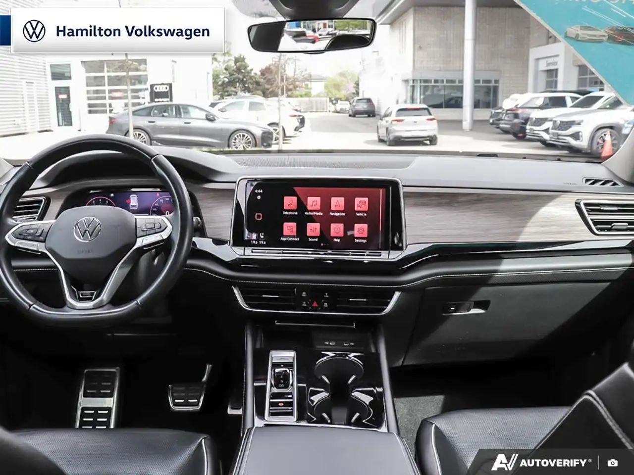 Volkswagen Atlas снимка Volkswagen Atlas