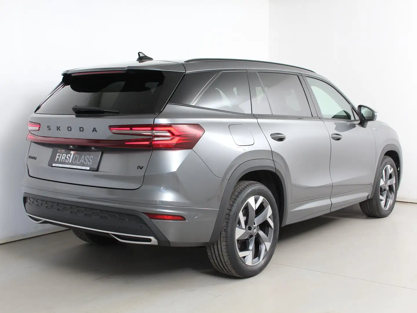 Skoda Kodiaq Sportline iV TSI DSG Grau - 2