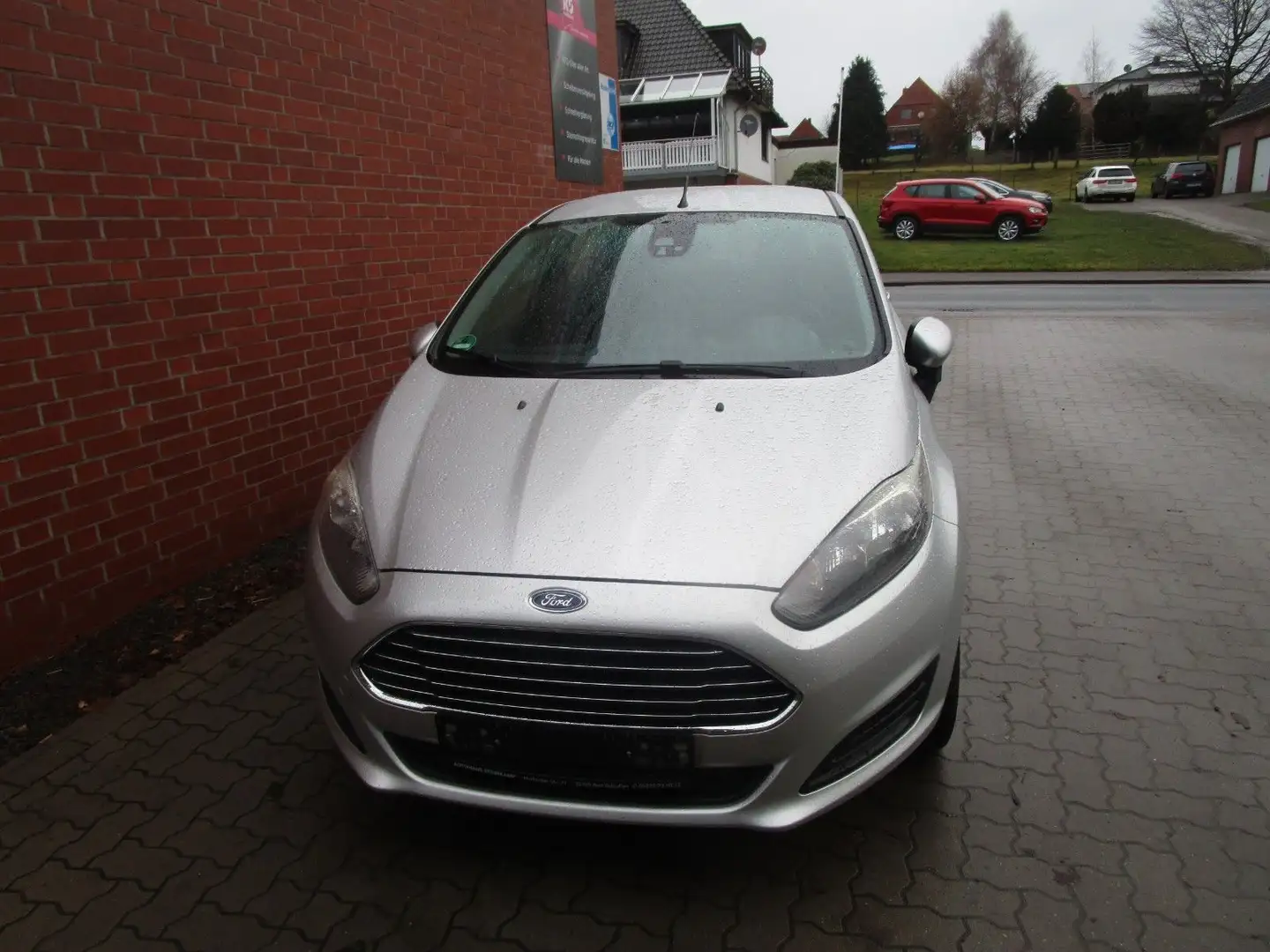 Ford Fiesta Sync Edition Silber - 1