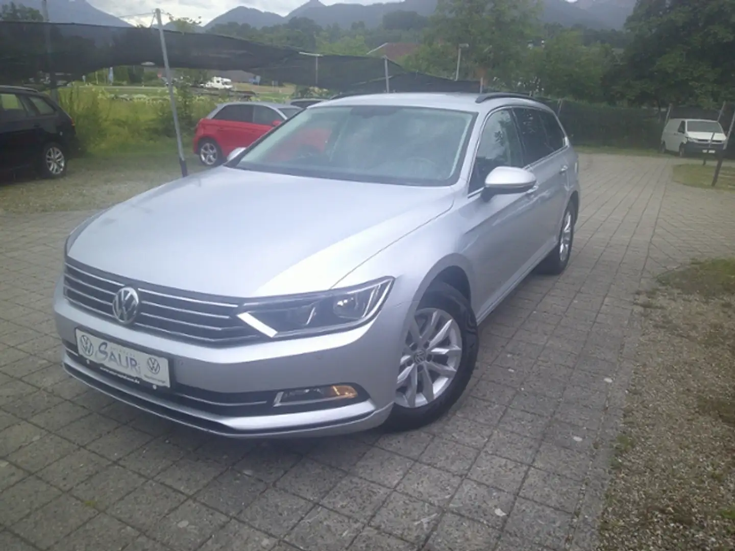 Volkswagen Passat Variant 1.4 TSI Comfortline*NaviPro*ACC*PDC*SHZ*APP*Clima Silber - 2
