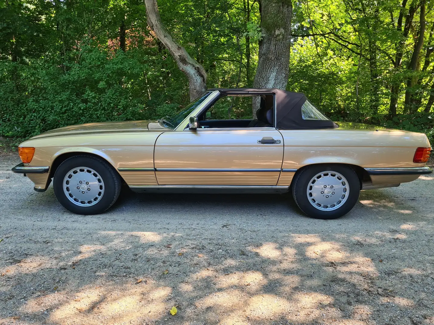 Mercedes-Benz SL 560 original 124tkm Top gepflegt H-Kennz HU neu Gold - 2