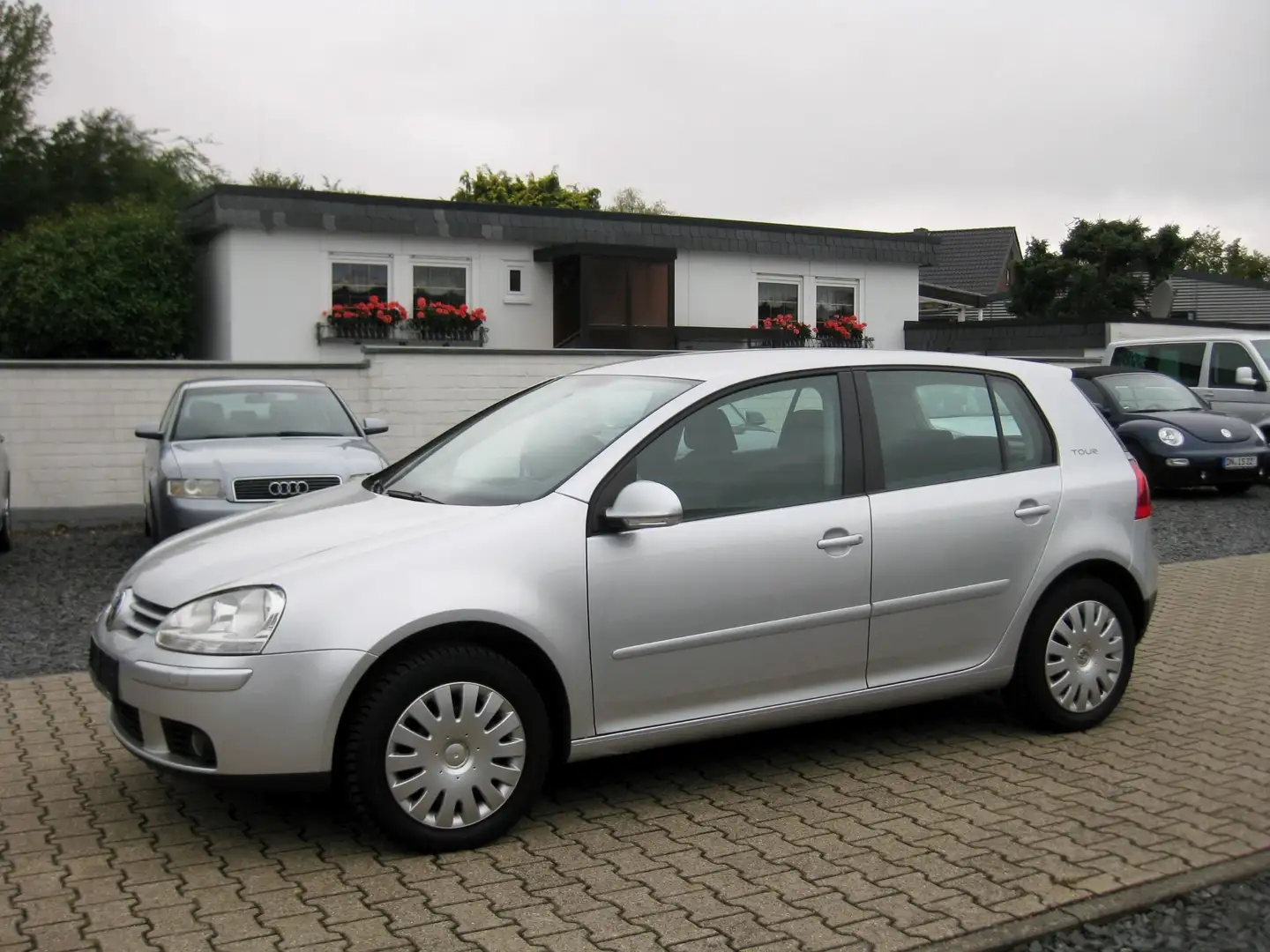 Volkswagen Golf Golf 1.4 Tour , Klima, SH, PDC Silber - 1