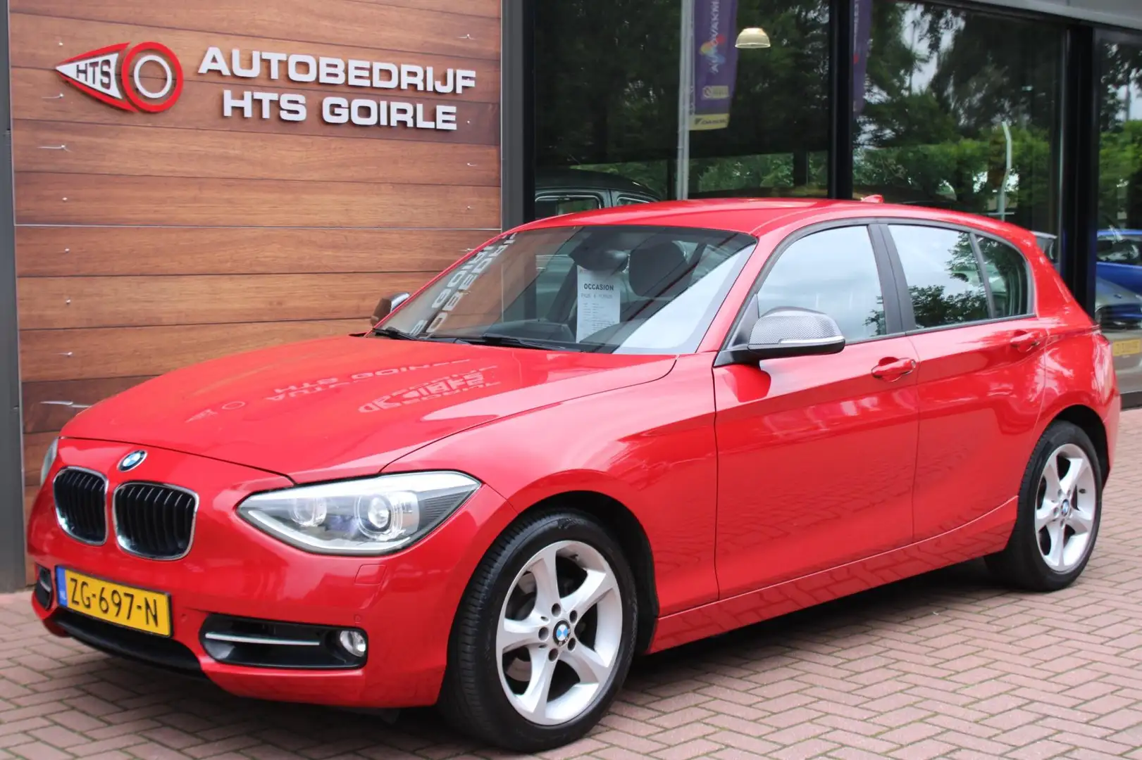 BMW 116 1-serie 116i Executive Rood - 1