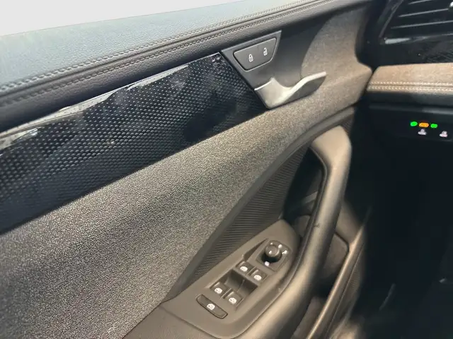 Volkswagen Passat view 15