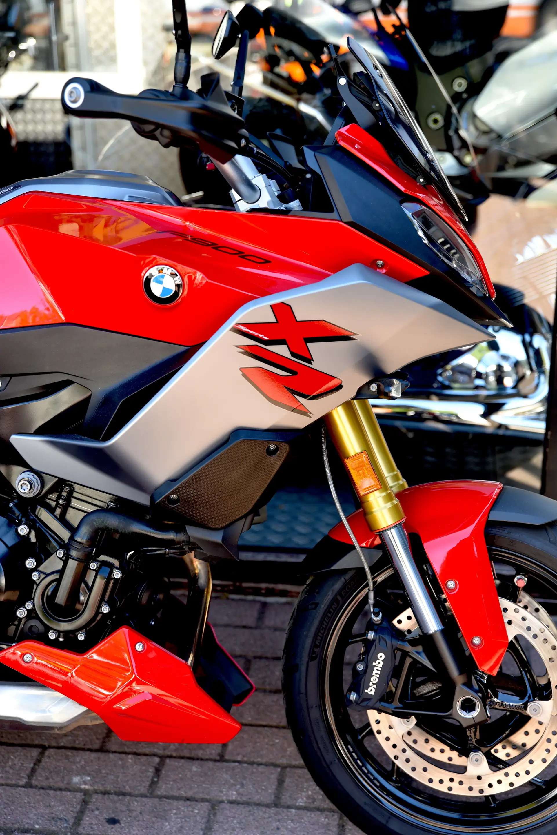 BMW F 900 XR ***MOTO VERTE*** — photo 4