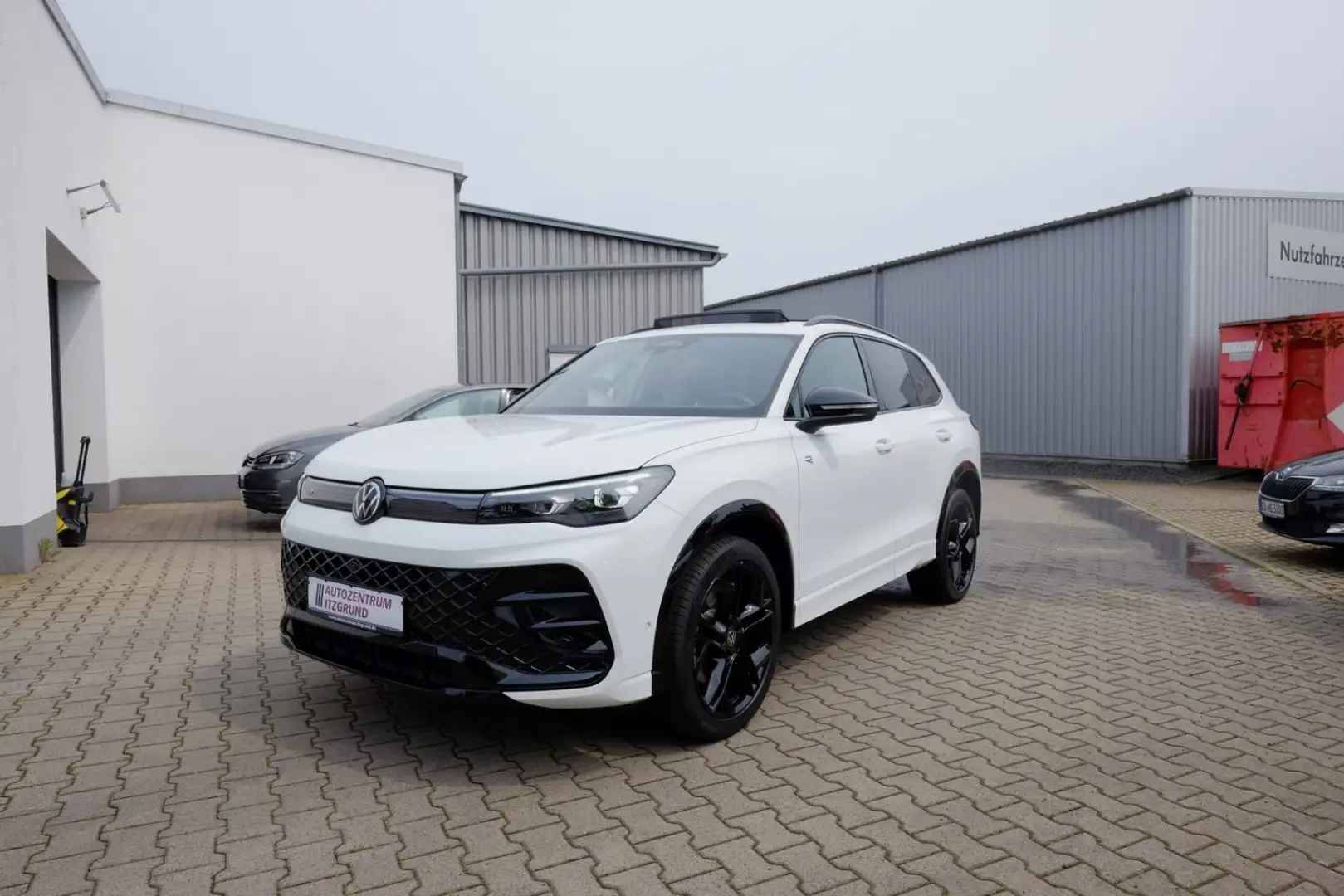 Volkswagen Tiguan 2.0 TDI R-Line DSG/Pano/IQ/8,5x20/Keyless Blanc - 1
