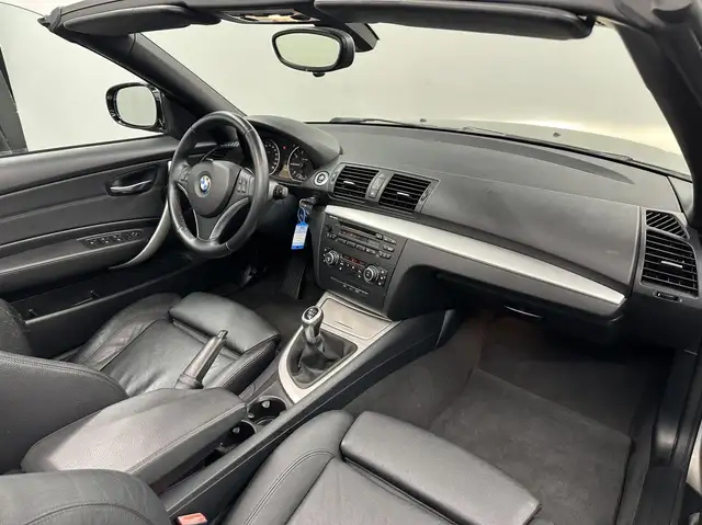 BMW 1 Series view 14