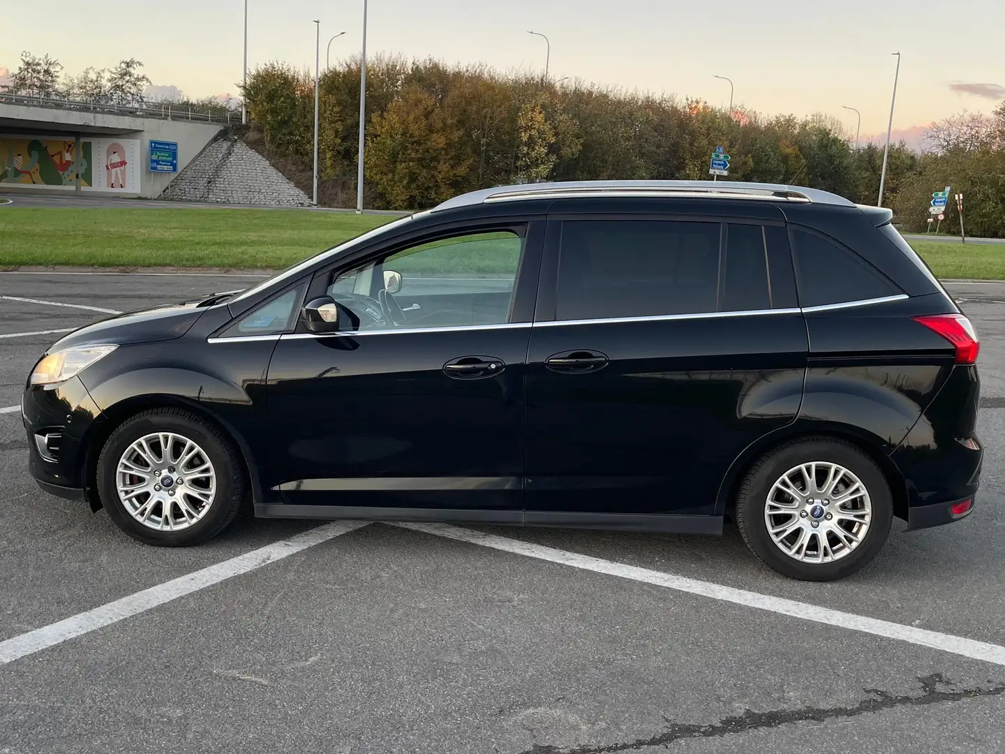Ford Grand C-Max Grand C-Max 2.0 TDCi Aut. Titanium Zwart - 2