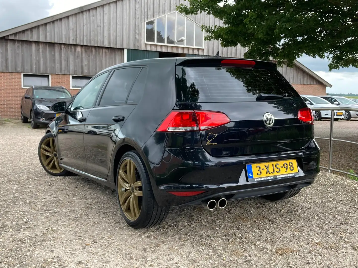 Volkswagen Golf 1.2 TSI Highline | DSG + ACC + Navi Nu € 9.975,-!! Zwart - 2