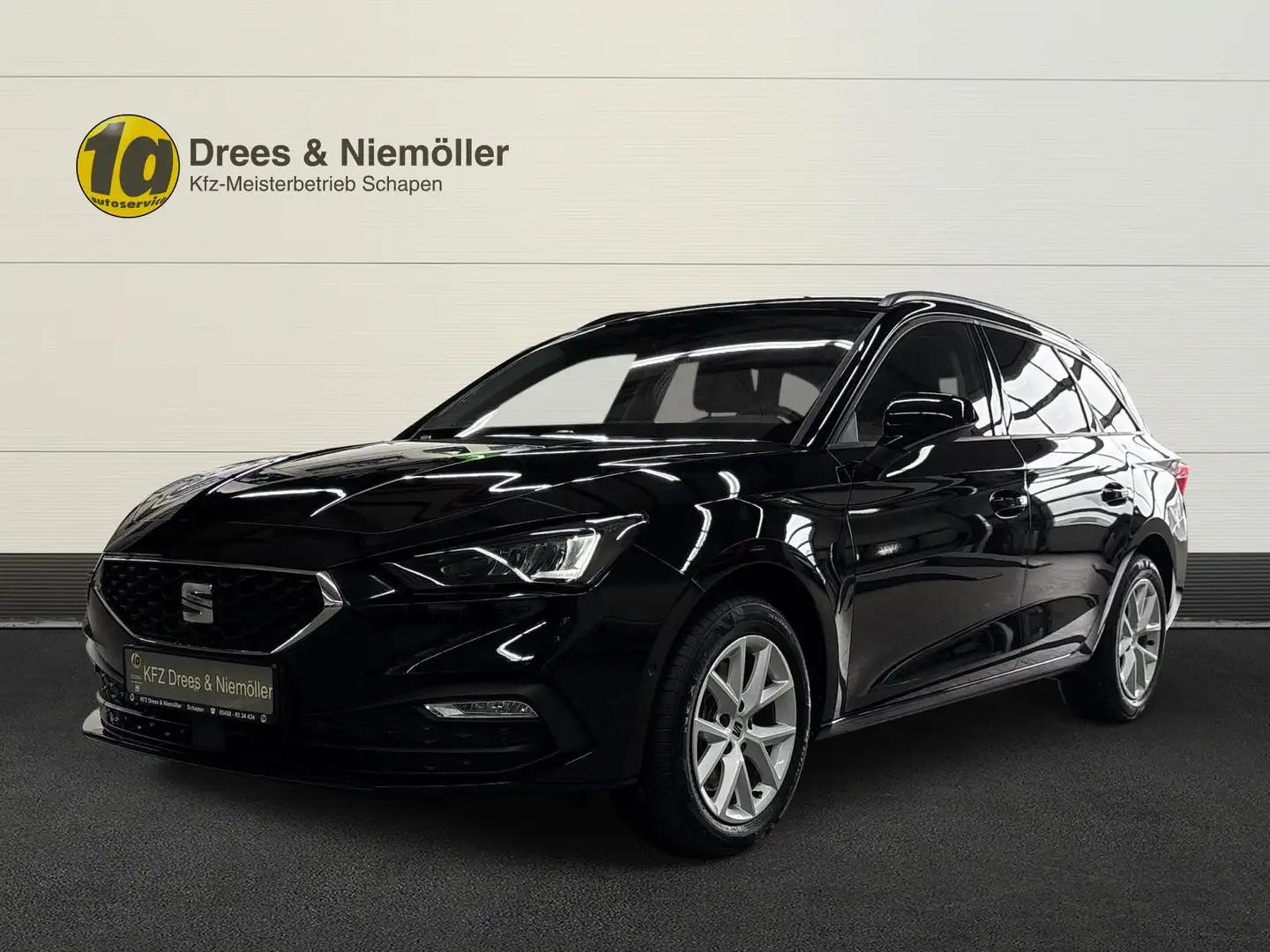 SEAT Leon Sportstourer Style+App+Kamera+DAB+Navi+LHZ+ Schwarz - 1