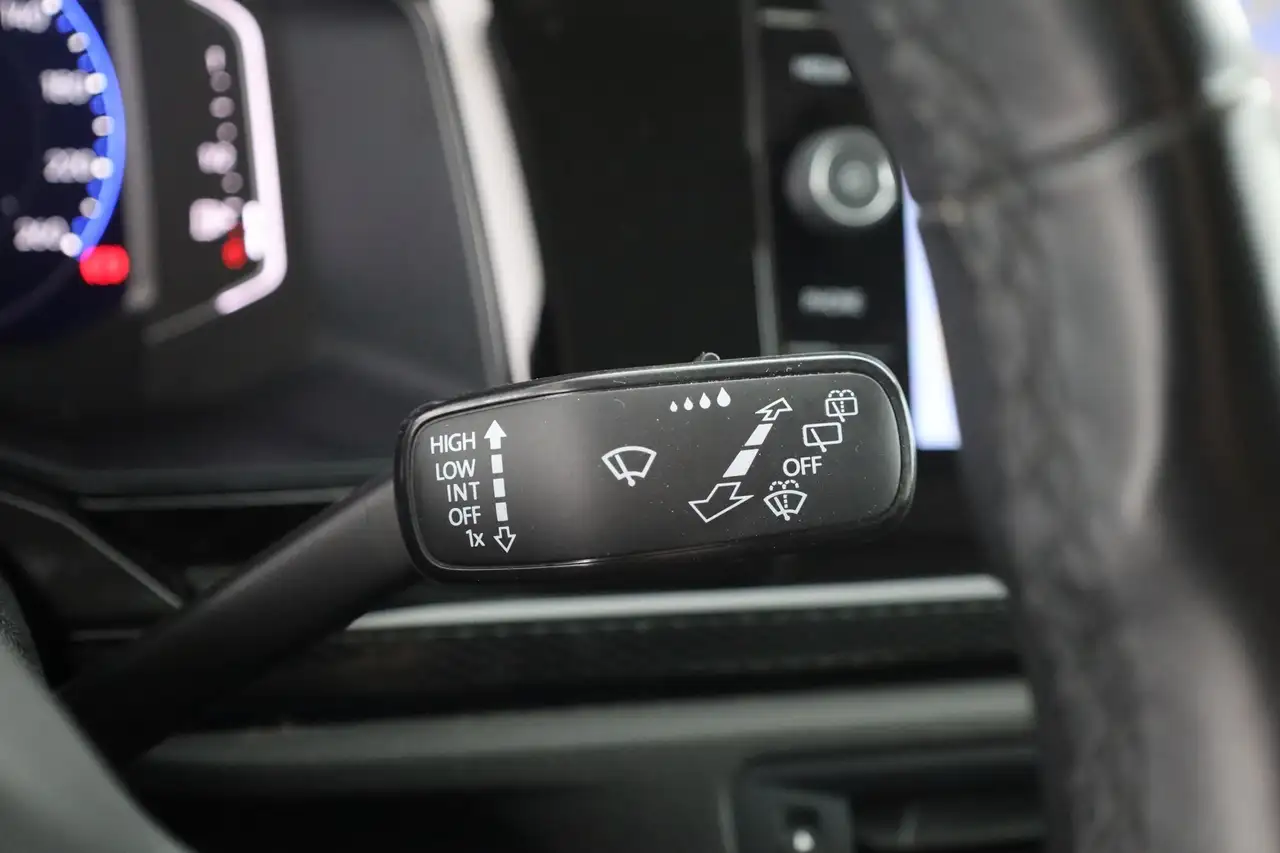 Volkswagen Polo 1.0 TSI DSG Life LED Navi Sitzheizung PDC, миниатюра 19