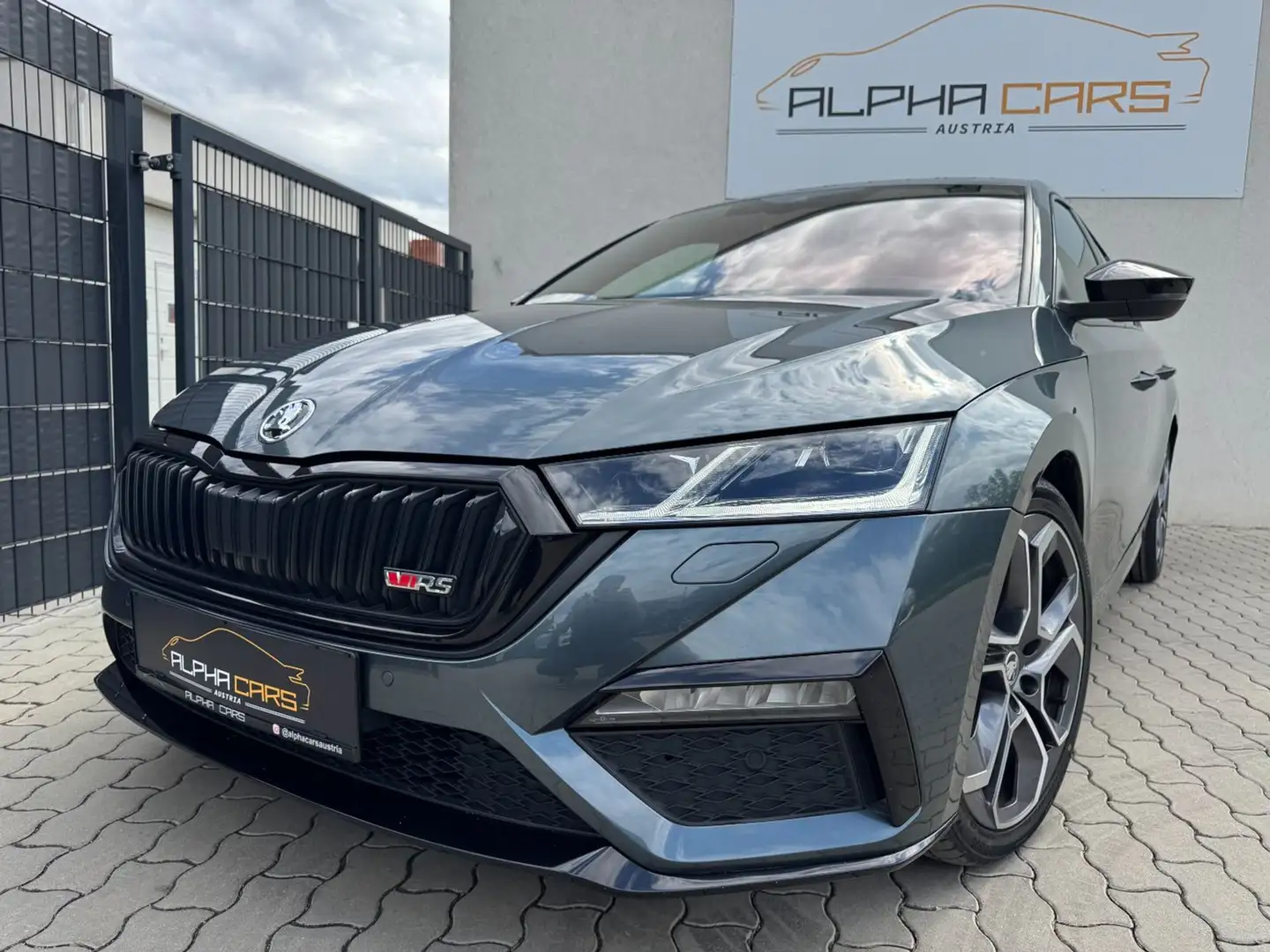 Skoda Octavia 2.0 TDI DPF RS Grau - 1