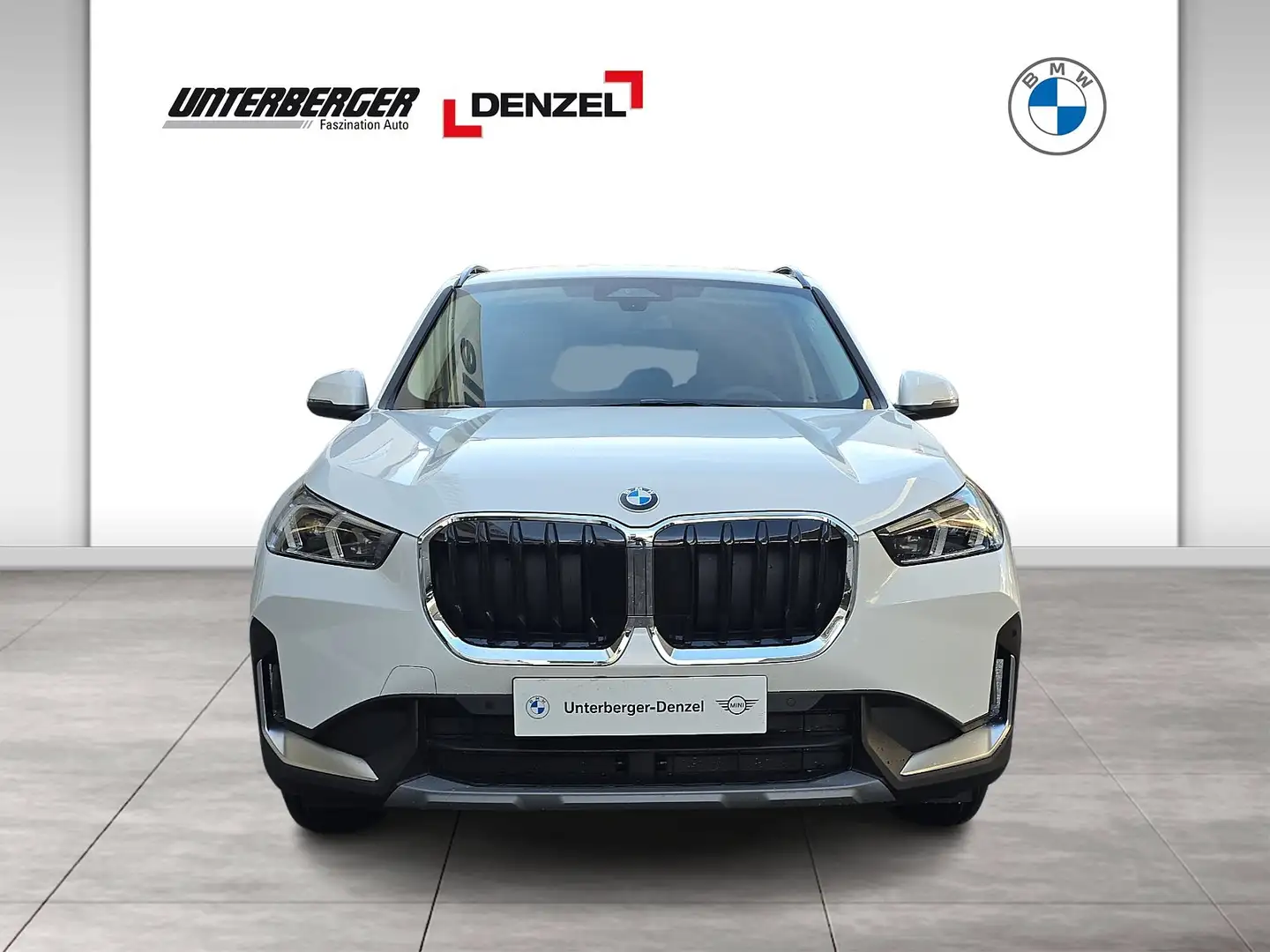 BMW X1 sDrive18i Weiß - 2