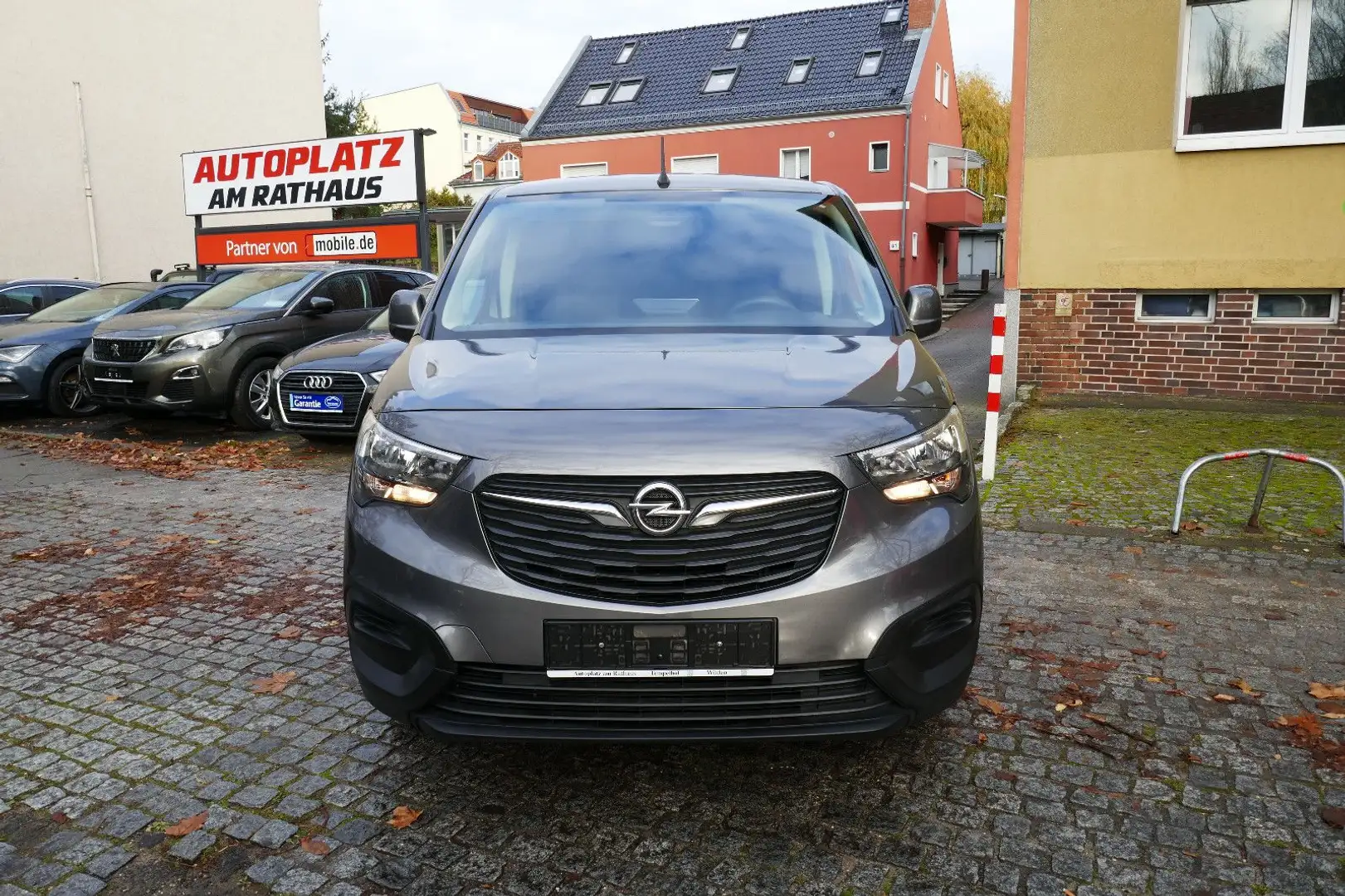 Opel Combo E Cargo Edition Grau - 2