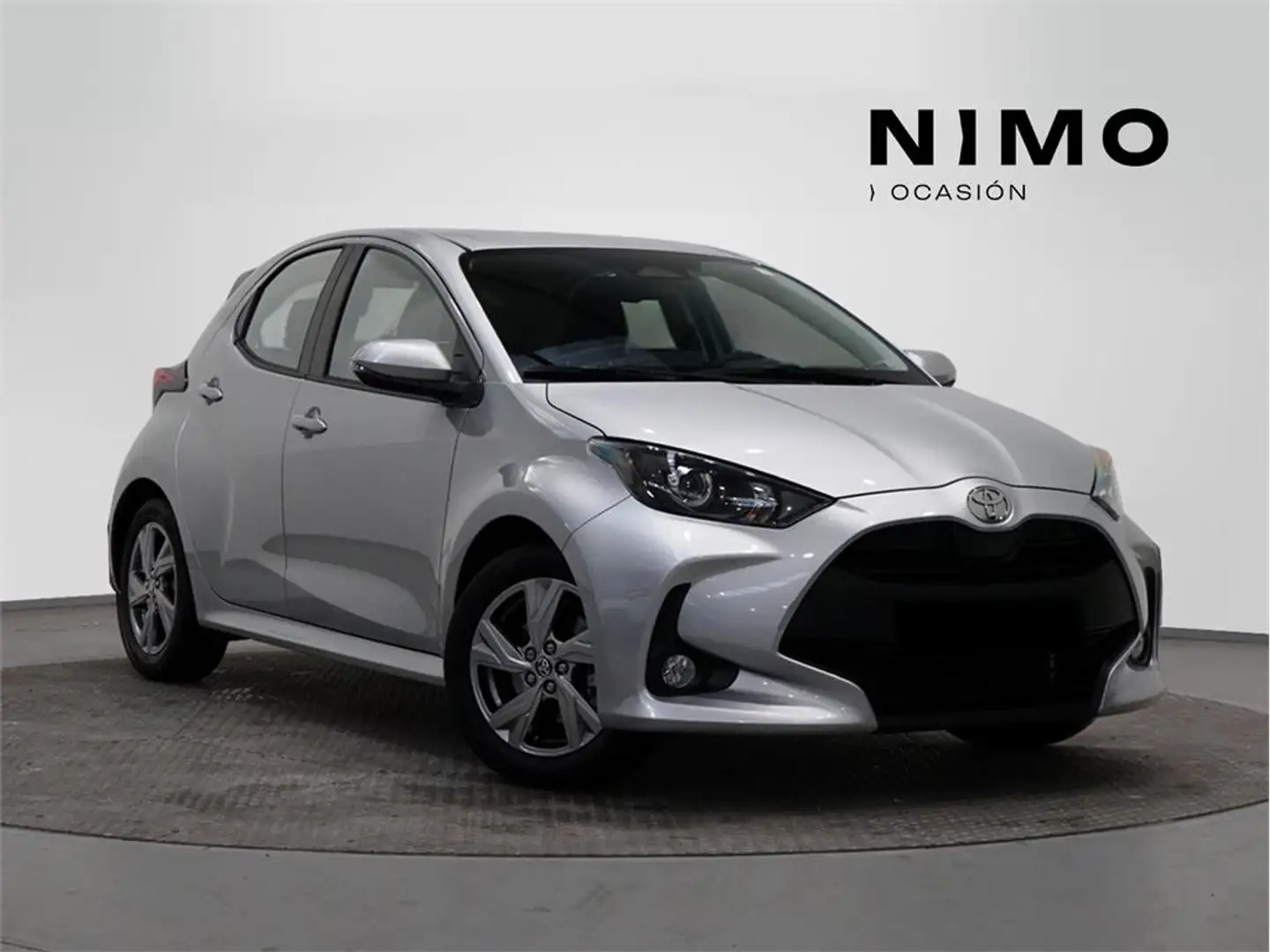 Toyota Yaris 120H 1.5 Active Plus - 1