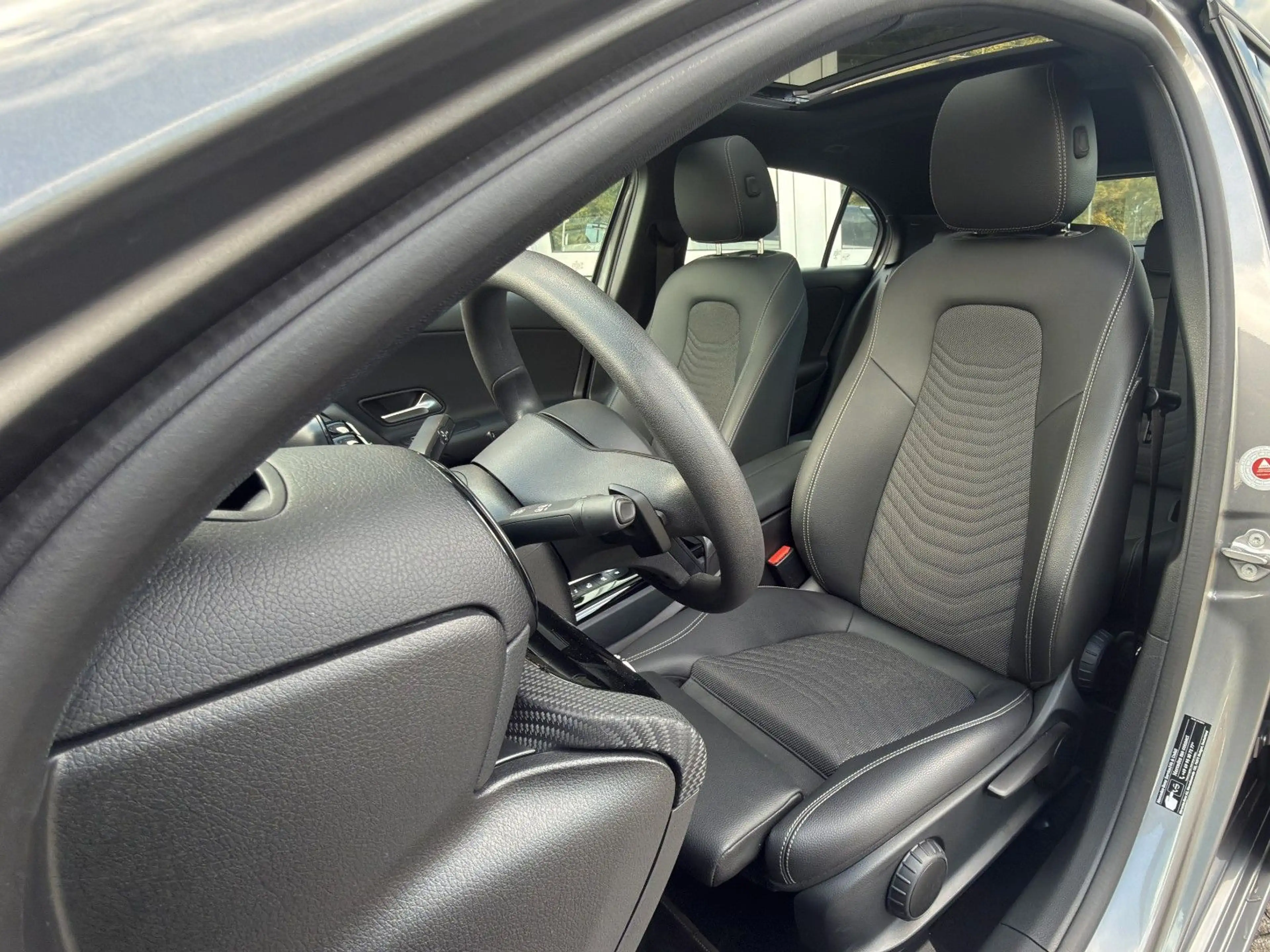 Mercedes-Benz A 200 d Aut. STYLE LEDER+PANO+NAVI+SOUND+PLA+AHK — photo 16