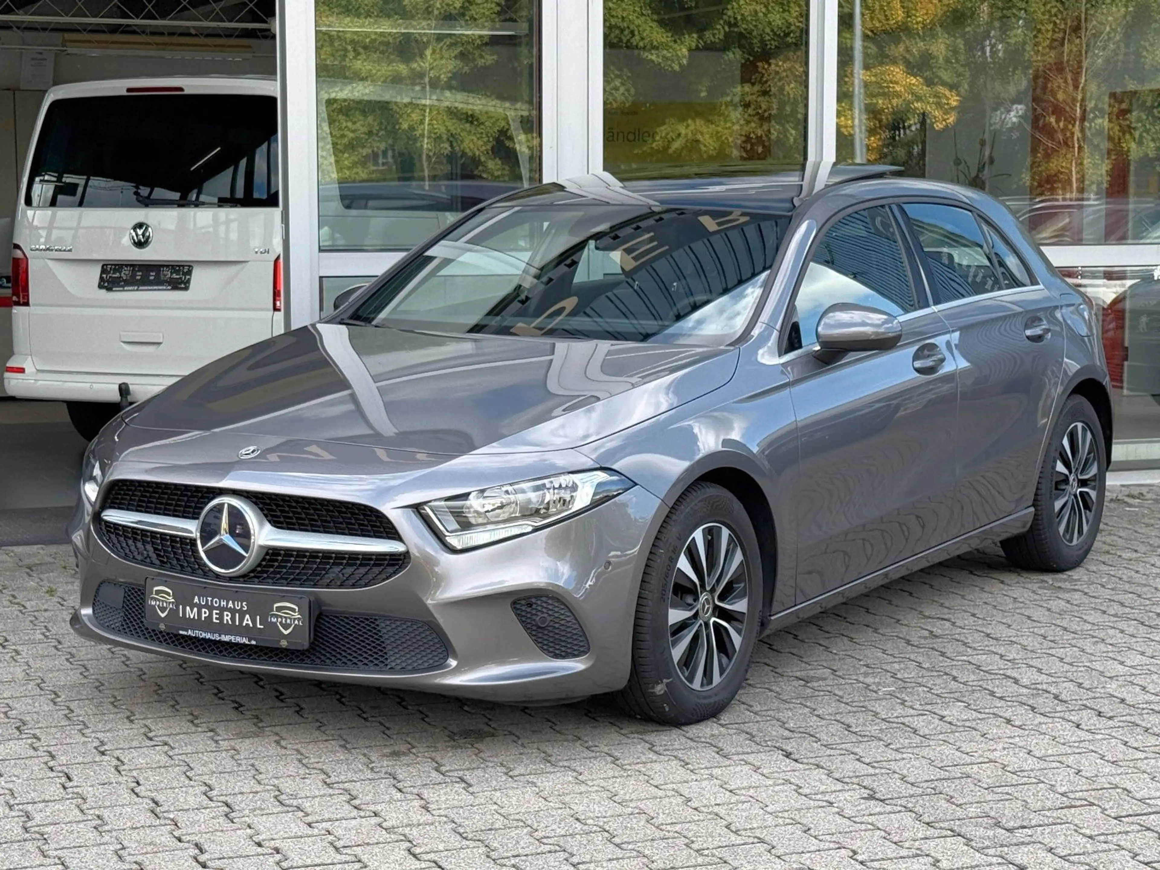 Mercedes-Benz A 200 d Aut. STYLE LEDER+PANO+NAVI+SOUND+PLA+AHK