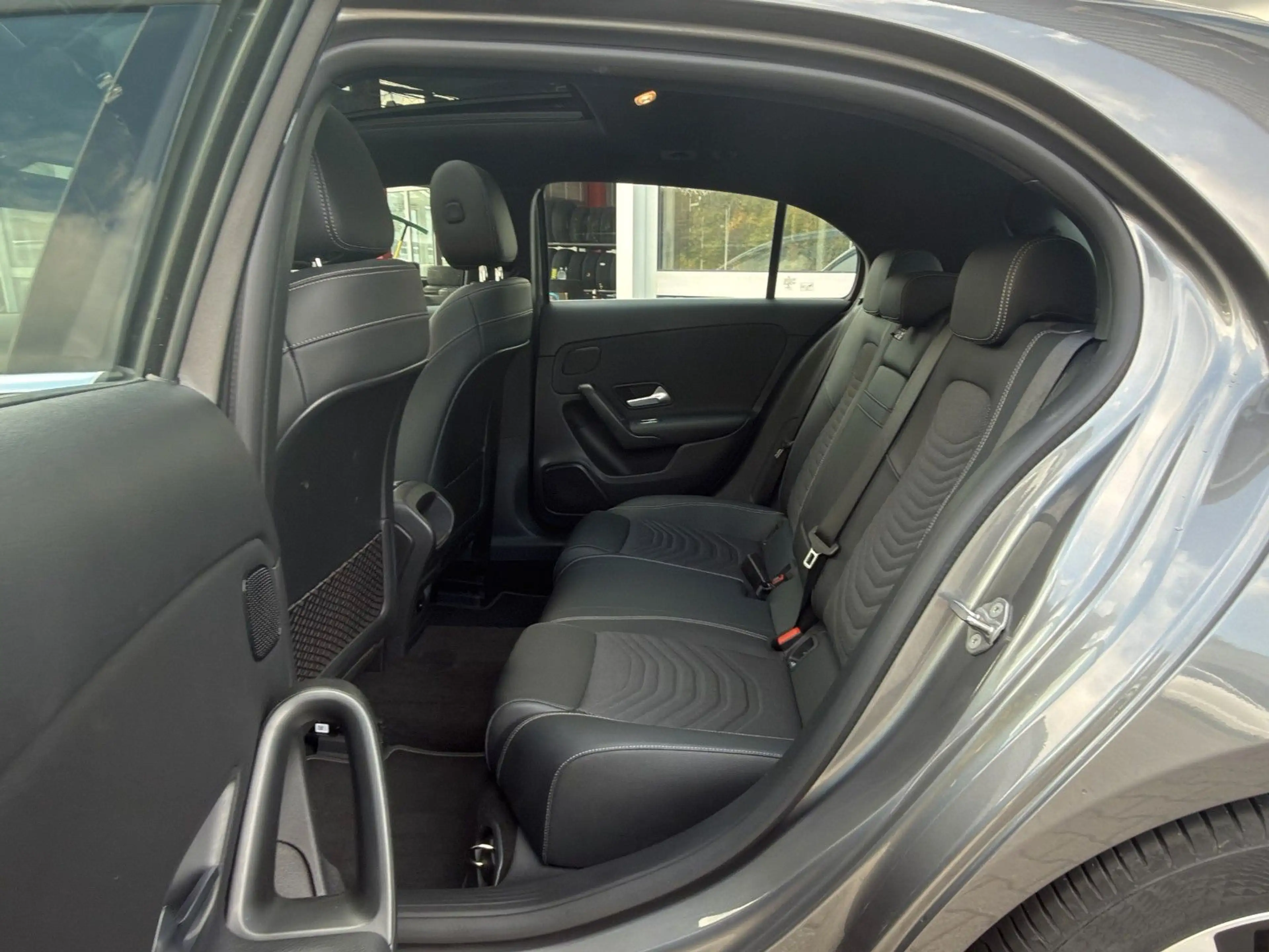 Mercedes-Benz A 200 d Aut. STYLE LEDER+PANO+NAVI+SOUND+PLA+AHK — photo 17