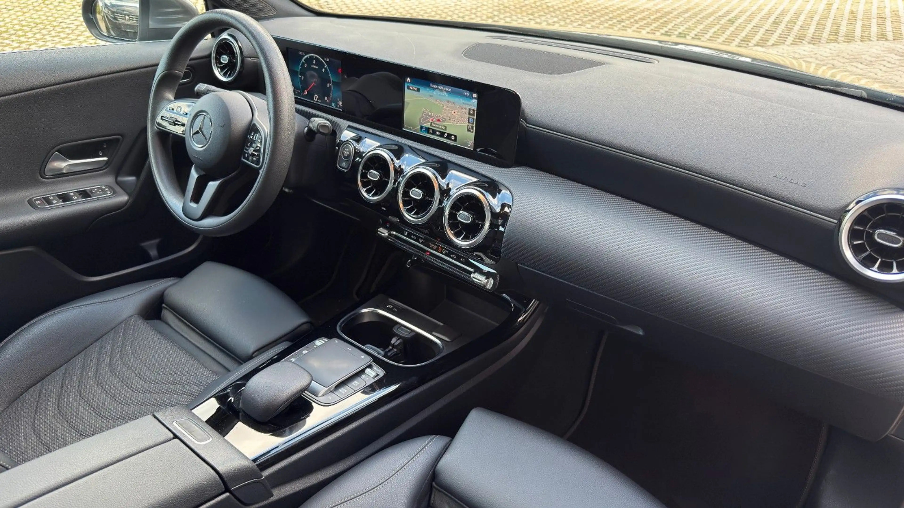 Mercedes-Benz A 200 d Aut. STYLE LEDER+PANO+NAVI+SOUND+PLA+AHK — photo 13