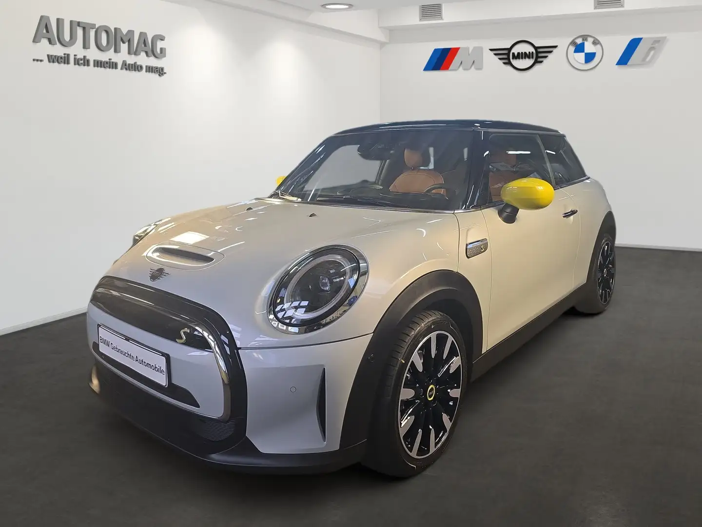 MINI Cooper SE HeadUp*Kamera*Harman/Kardon*Panoramadach*Leder Silber - 1