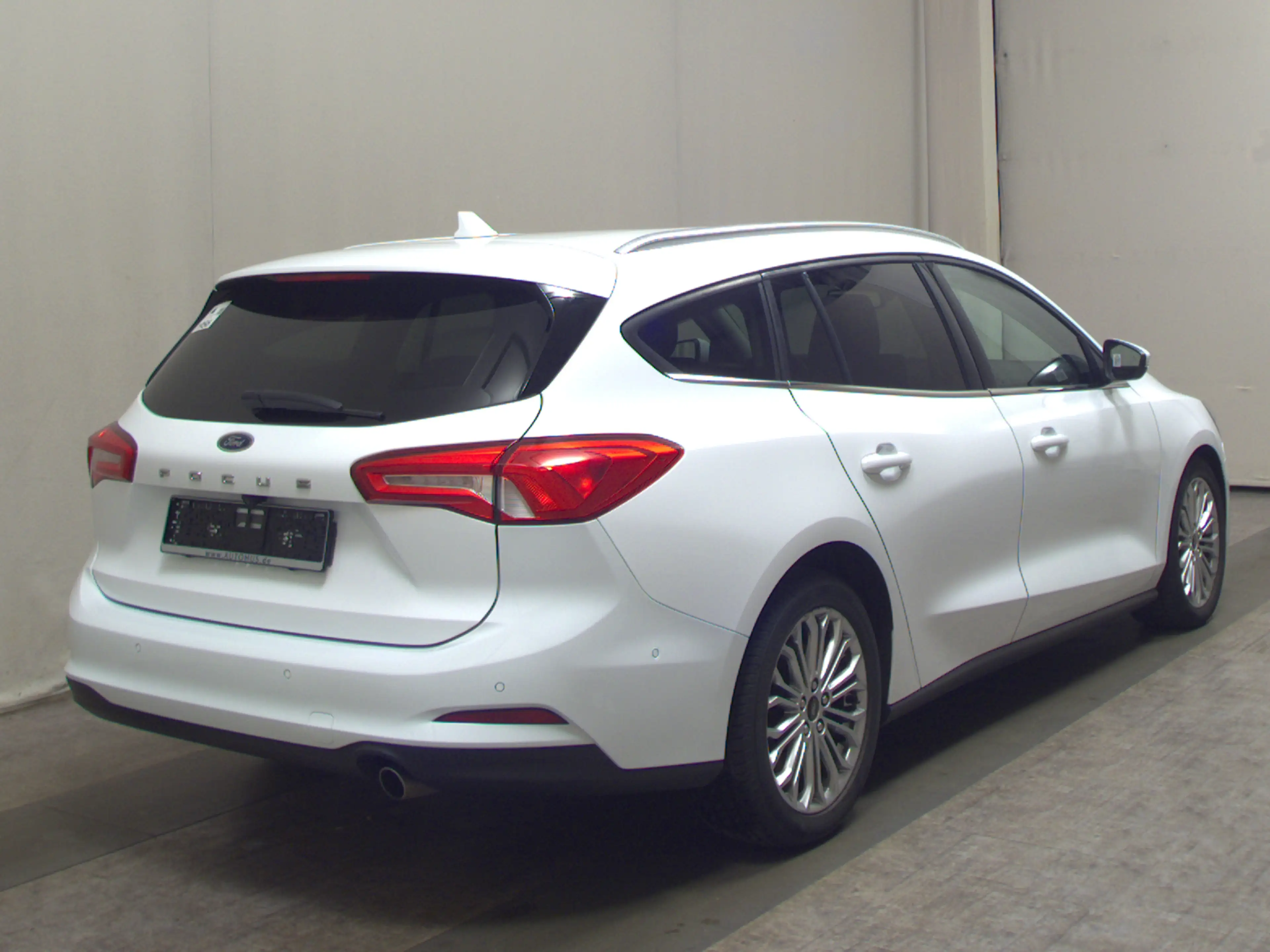Ford Focus Turnier 2.0 EB Titanium Navi LED RFK ACC — photo 4