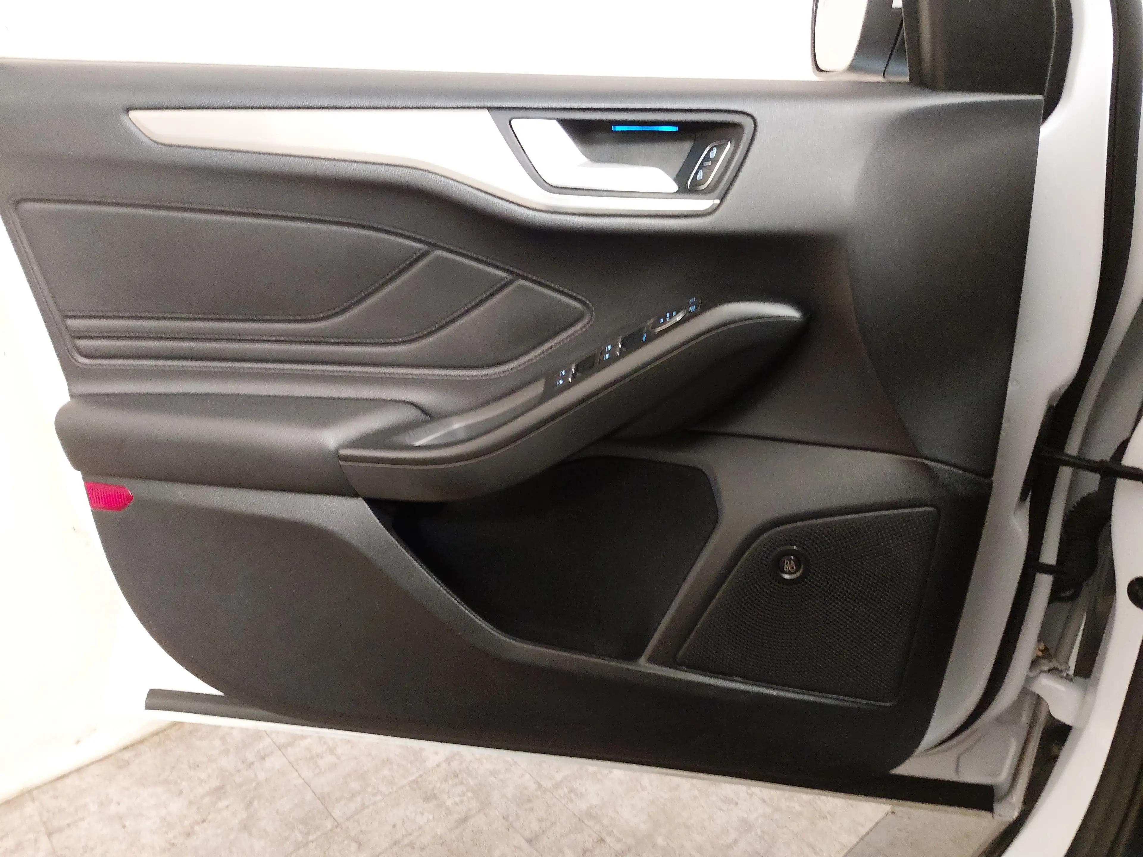 Ford Focus Turnier 2.0 EB Titanium Navi LED RFK ACC — photo 5