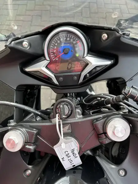 Honda CBR 250 - foto 7