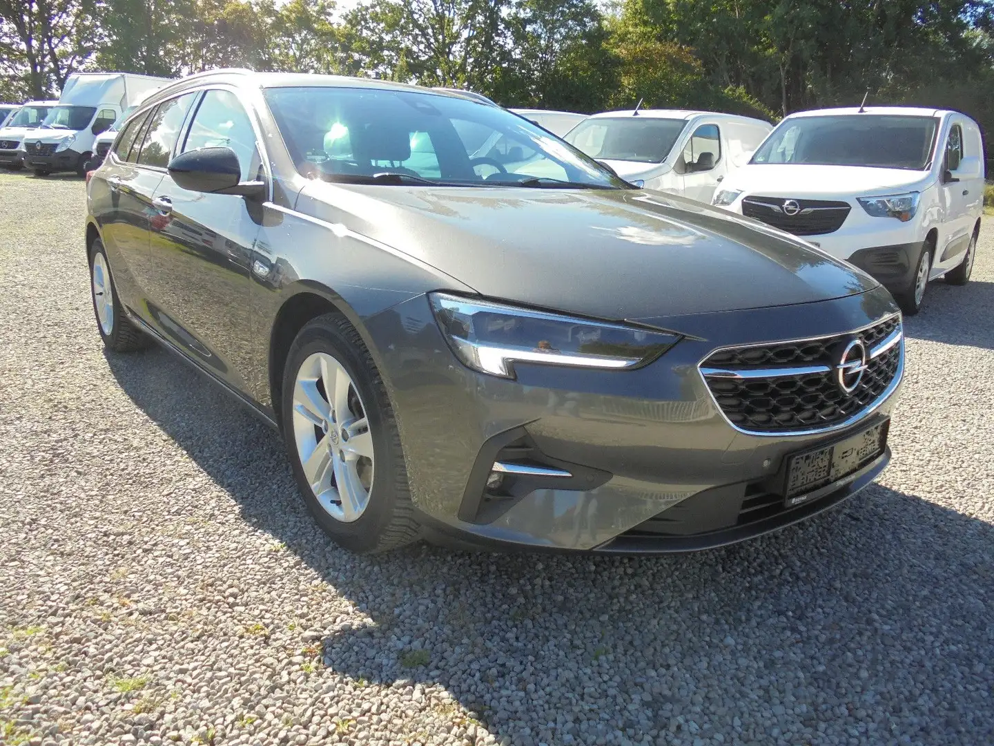 Opel Insignia 1.5D Sports Tourer Business 1.Hand Navi Grau - 1