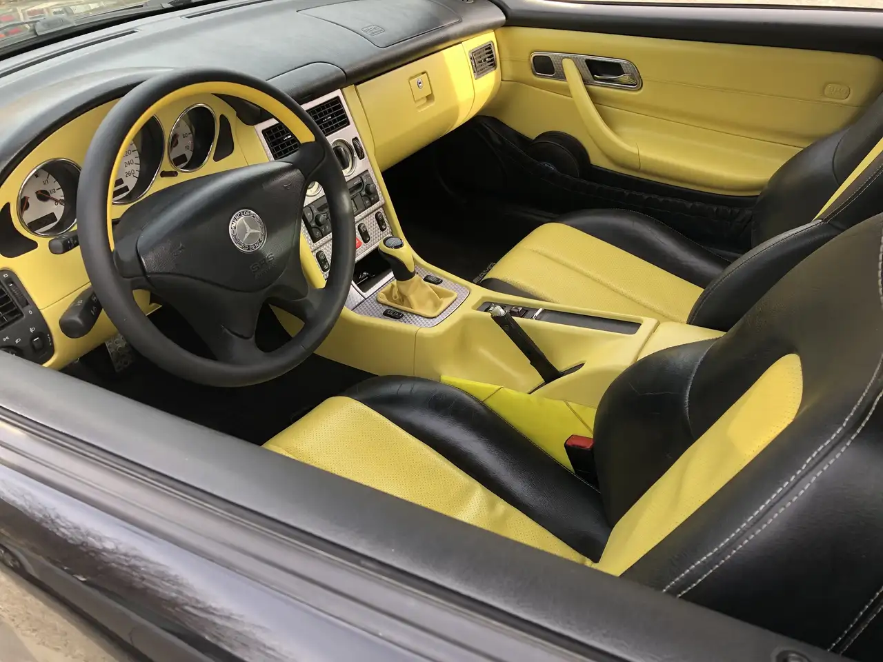 Mercedes-Benz SLK 230 Eliminate Le screpolature soft touch, foto 3