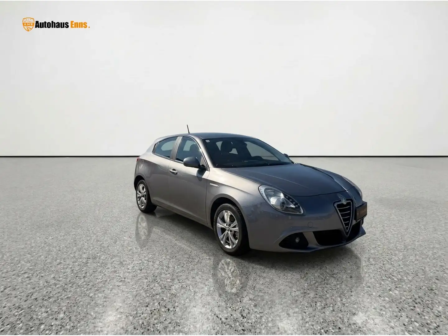 Alfa Romeo Giulietta Giulietta / PARKSENSOR VORNE / TEMPOMAT / BLUEHTOOT / Start/Stop-Automatik / Lederlenkr. / Klima / MFL / Elektr. Spiegel Grau - 1