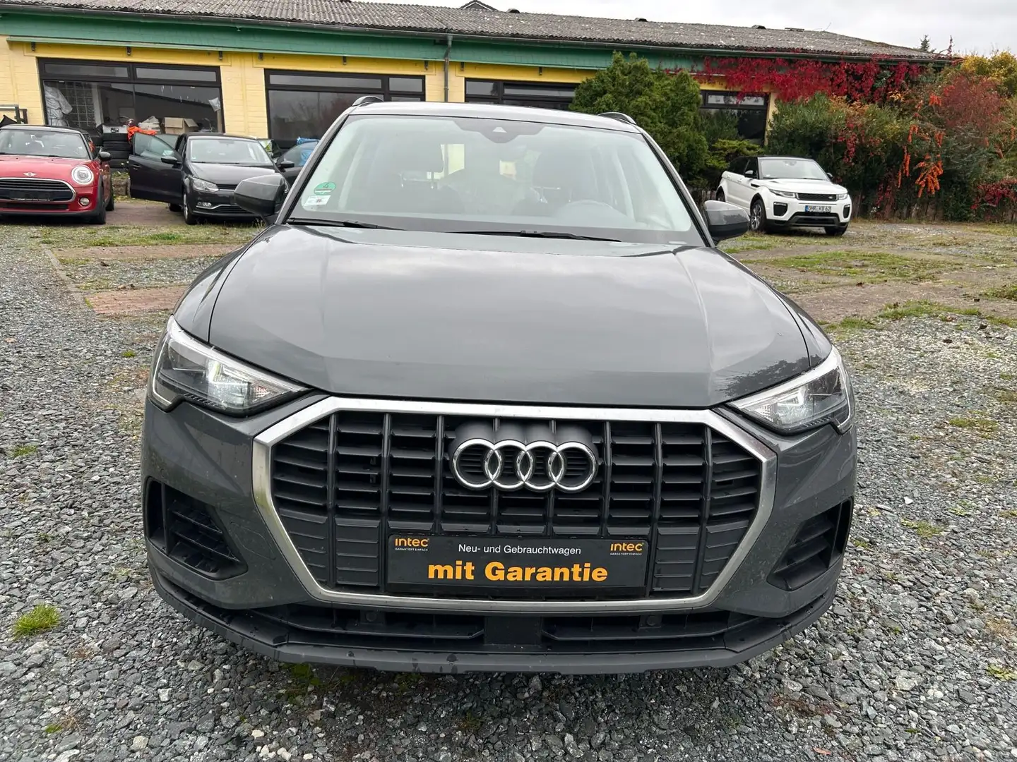 Audi Q3 35 TFSI Gris - 2